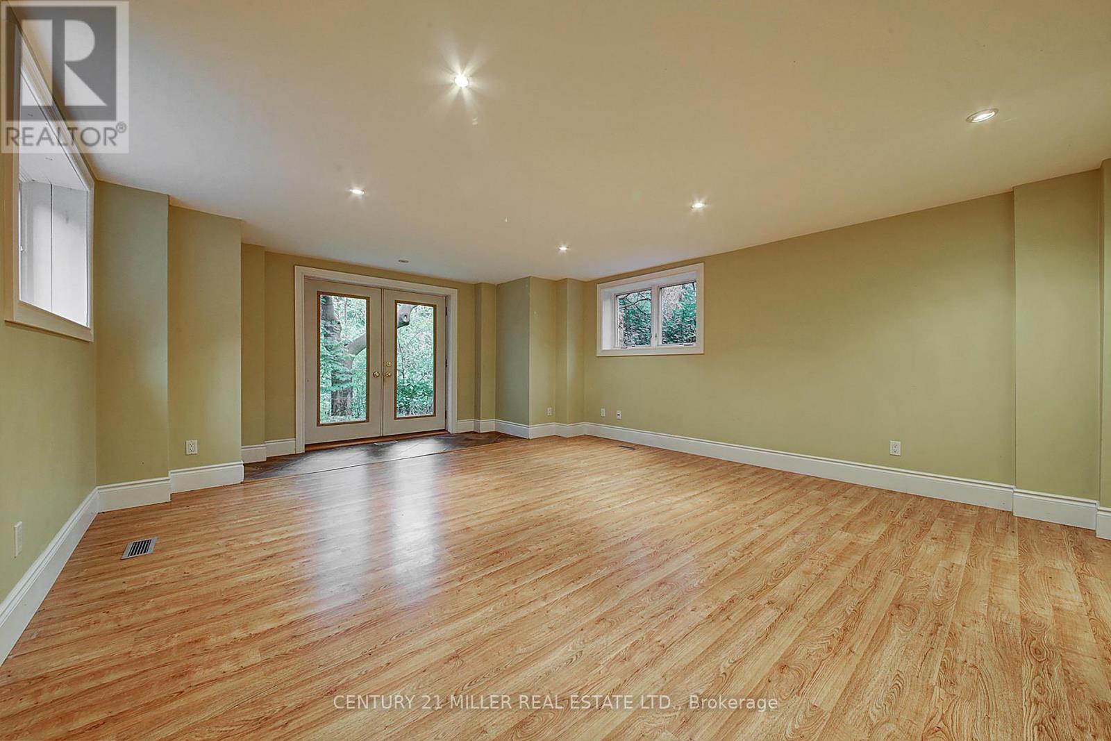 463 Avon Crescent, Oakville, Ontario  L6J 2T2 - Photo 15 - W13041454