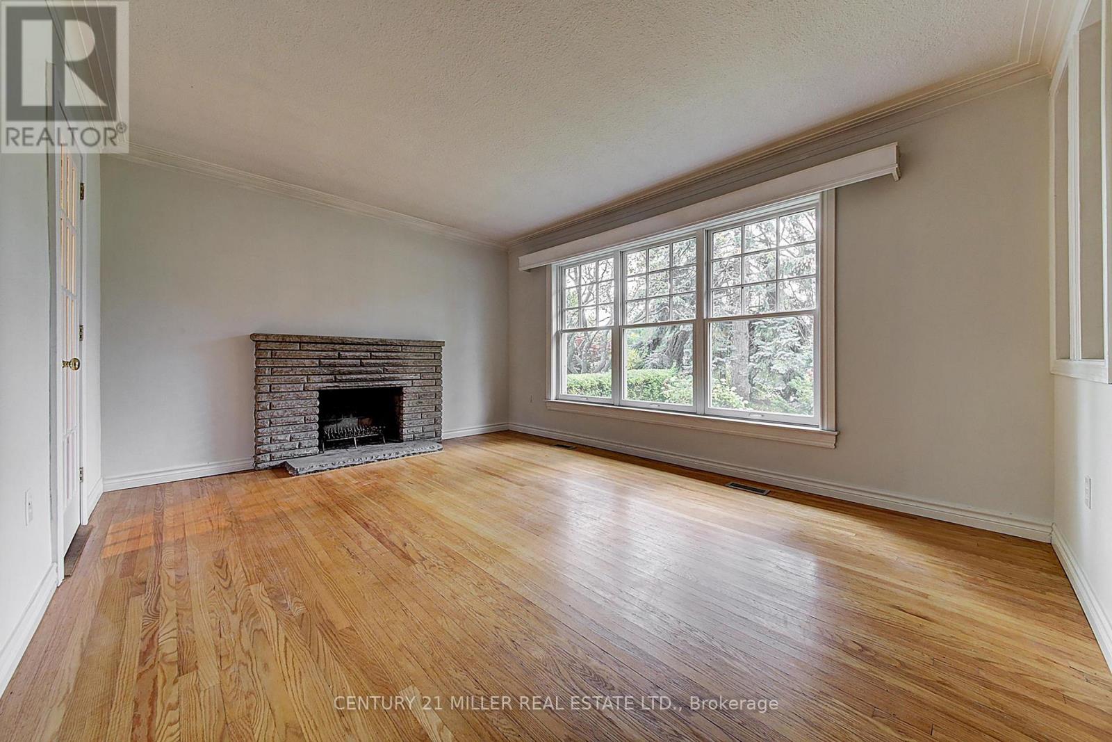 463 Avon Crescent, Oakville, Ontario  L6J 2T2 - Photo 4 - W13041454