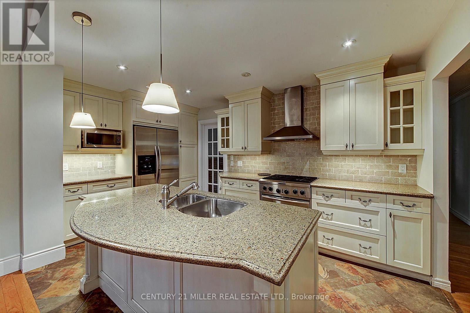 463 Avon Crescent, Oakville, Ontario  L6J 2T2 - Photo 8 - W13041454