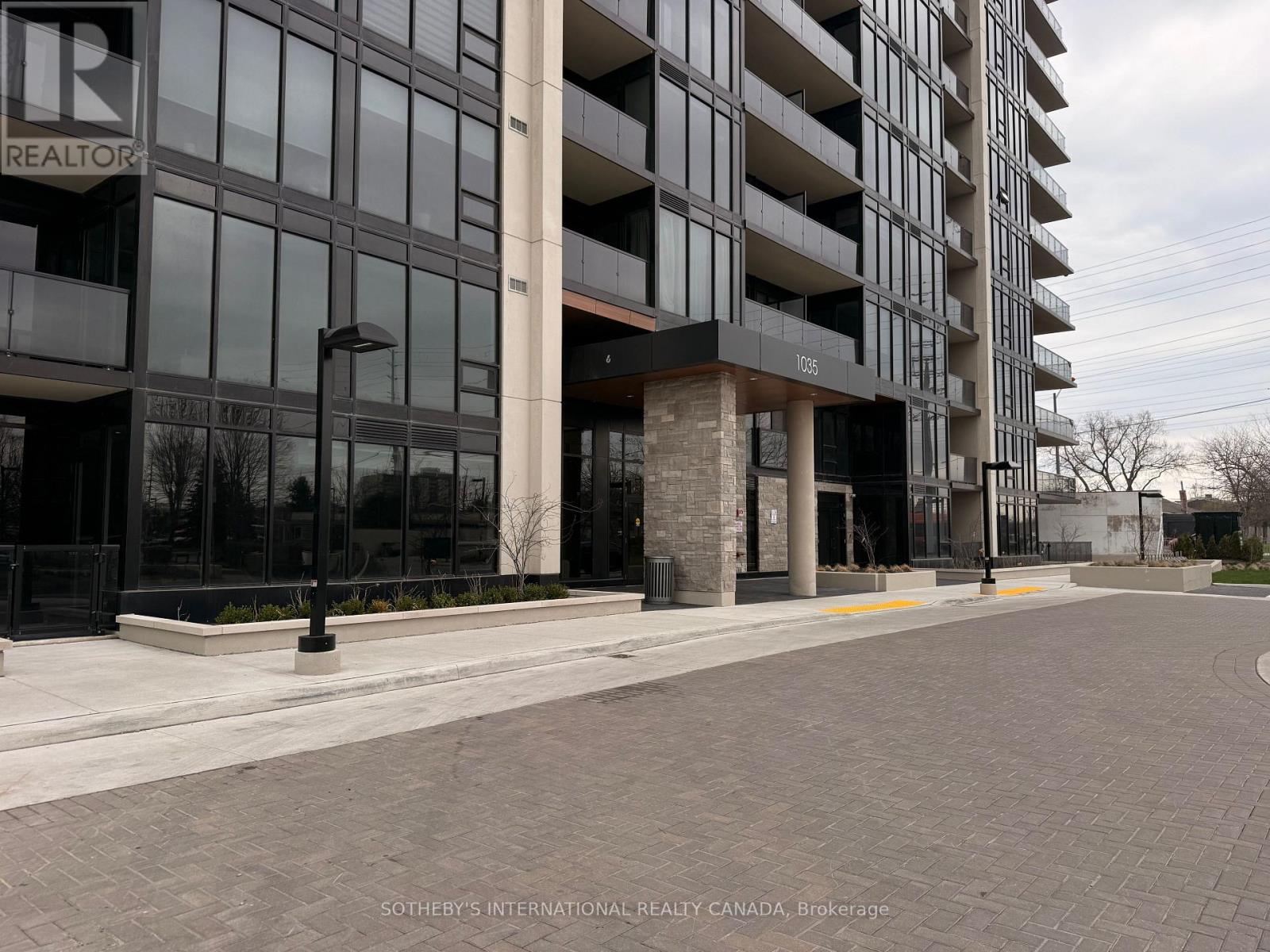 212 - 1035 SOUTHDOWN ROAD, Mississauga, Ontario