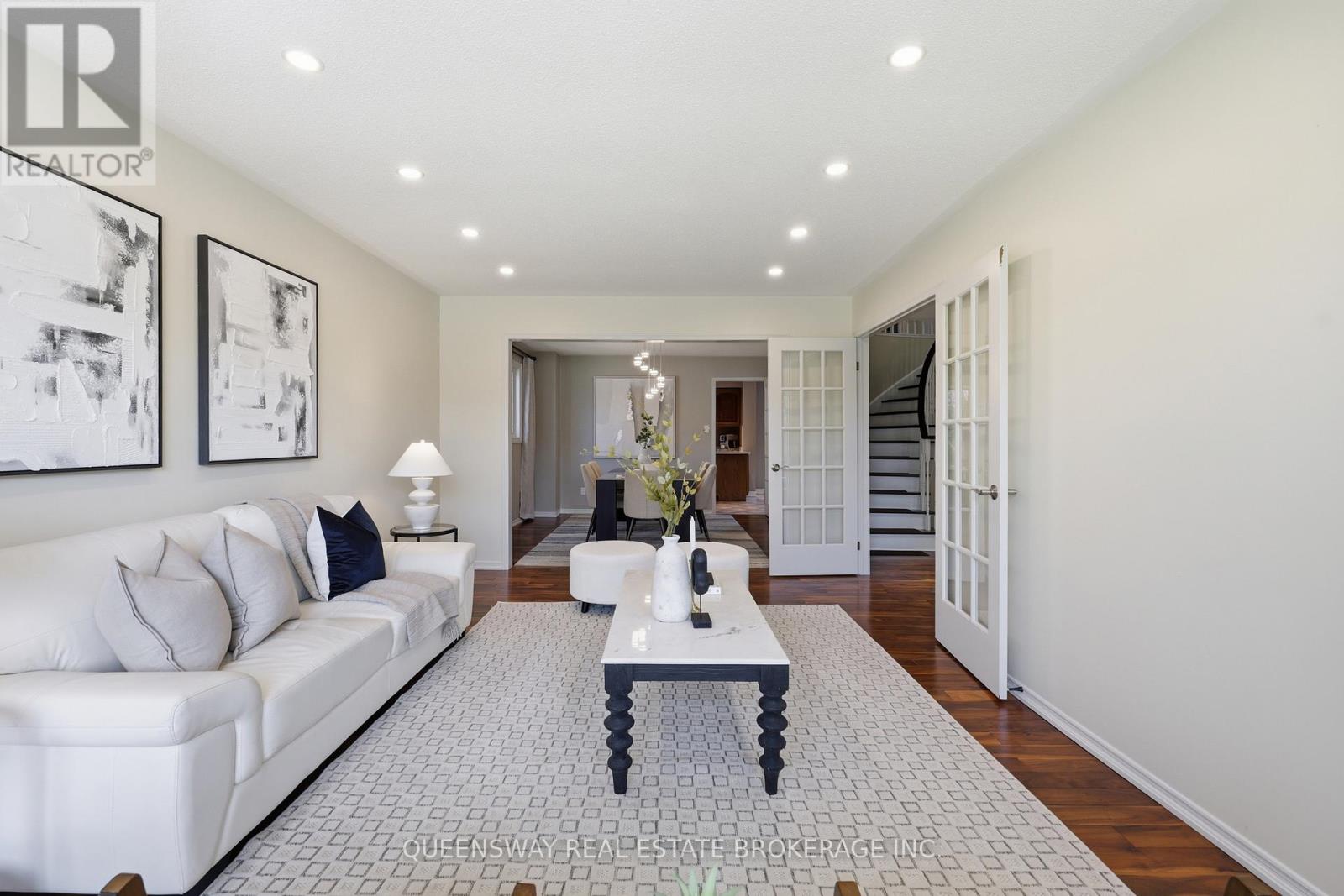 223 River Oaks Boulevard W, Oakville, Ontario  L6H 3V2 - Photo 10 - W13041504