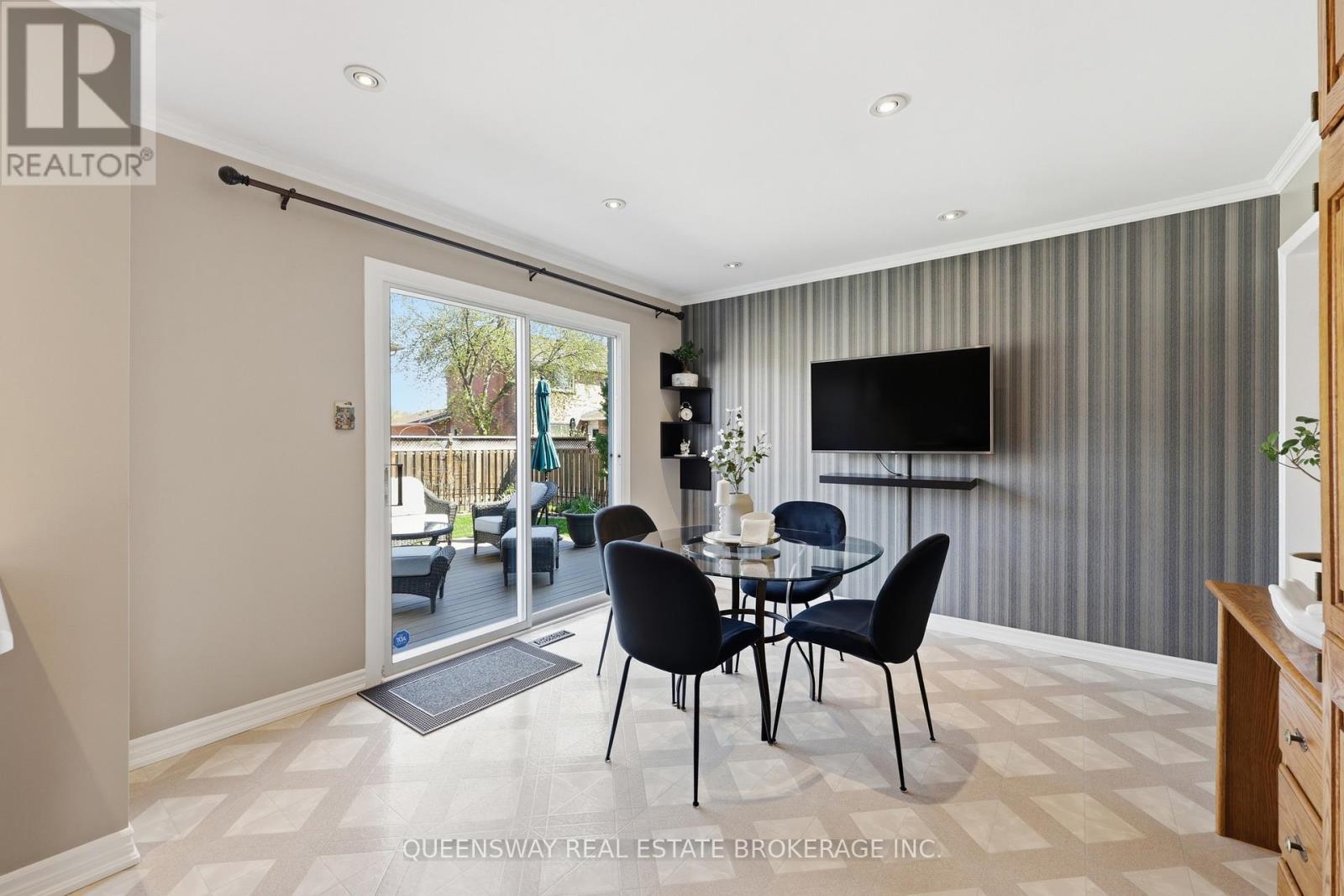 223 River Oaks Boulevard W, Oakville, Ontario  L6H 3V2 - Photo 16 - W13041504