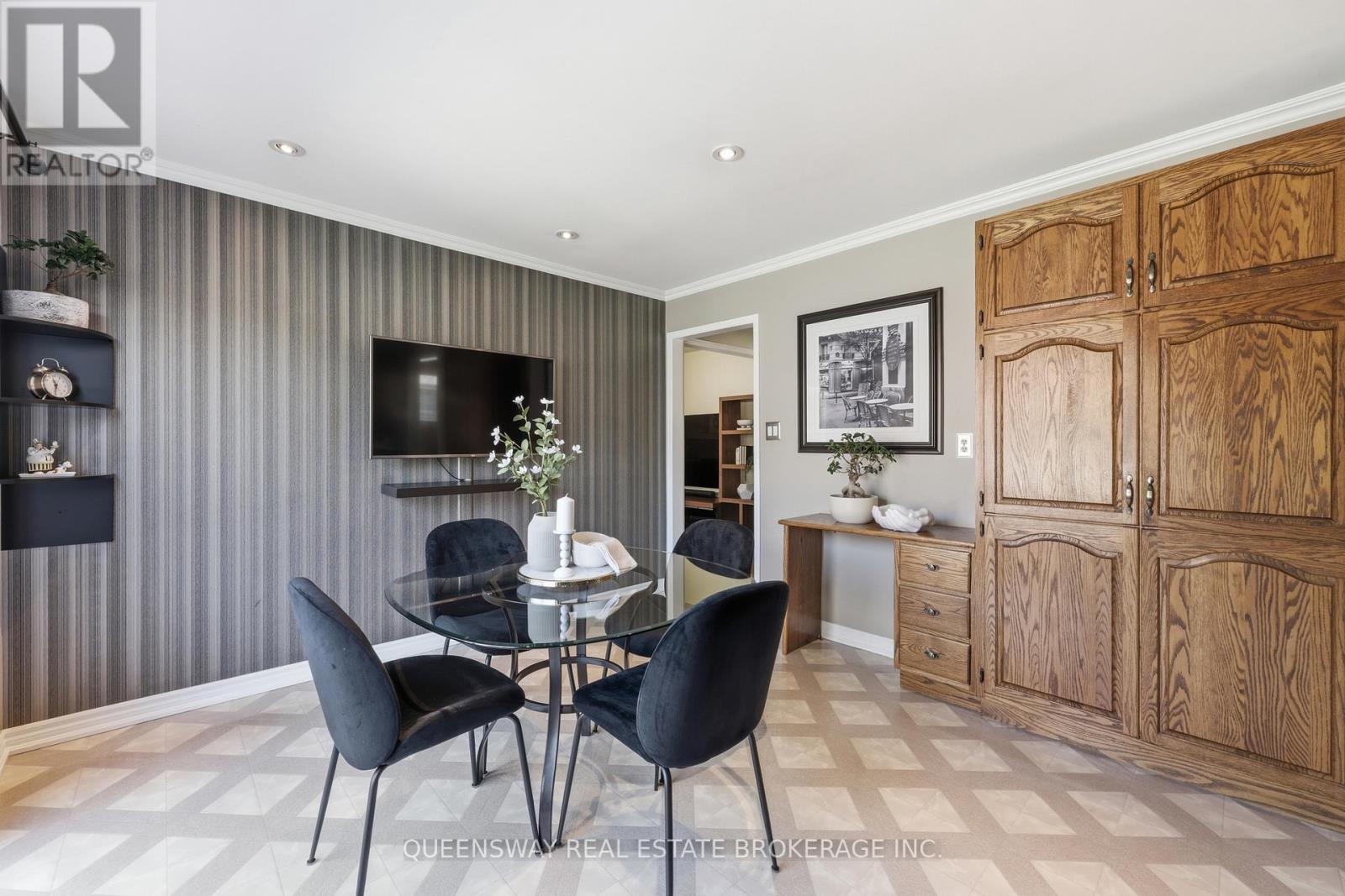 223 River Oaks Boulevard W, Oakville, Ontario  L6H 3V2 - Photo 18 - W13041504