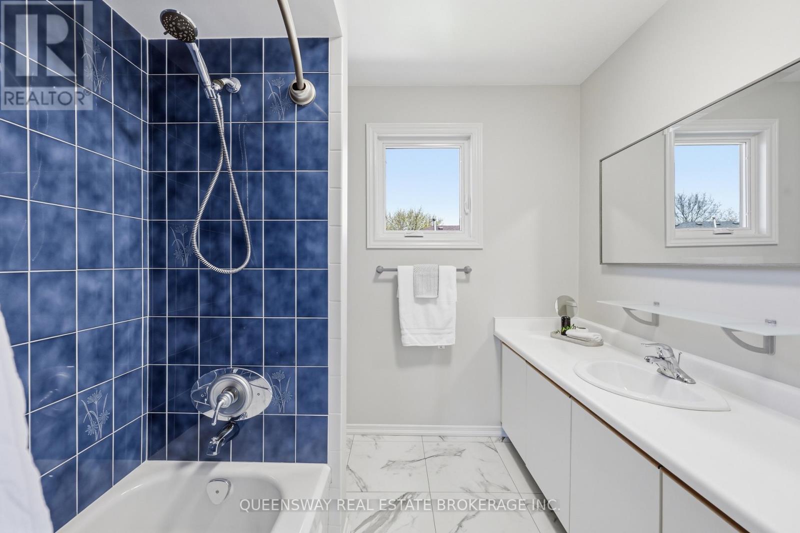 223 River Oaks Boulevard W, Oakville, Ontario  L6H 3V2 - Photo 29 - W13041504