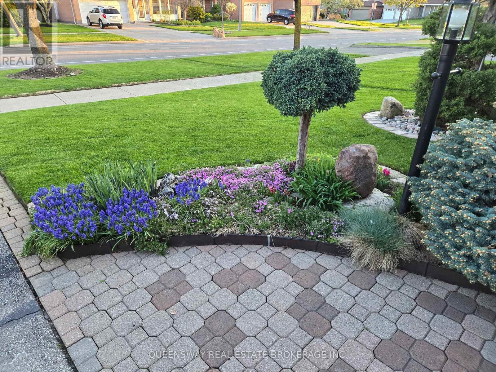 223 River Oaks Boulevard W, Oakville, Ontario  L6H 3V2 - Photo 6 - W13041504