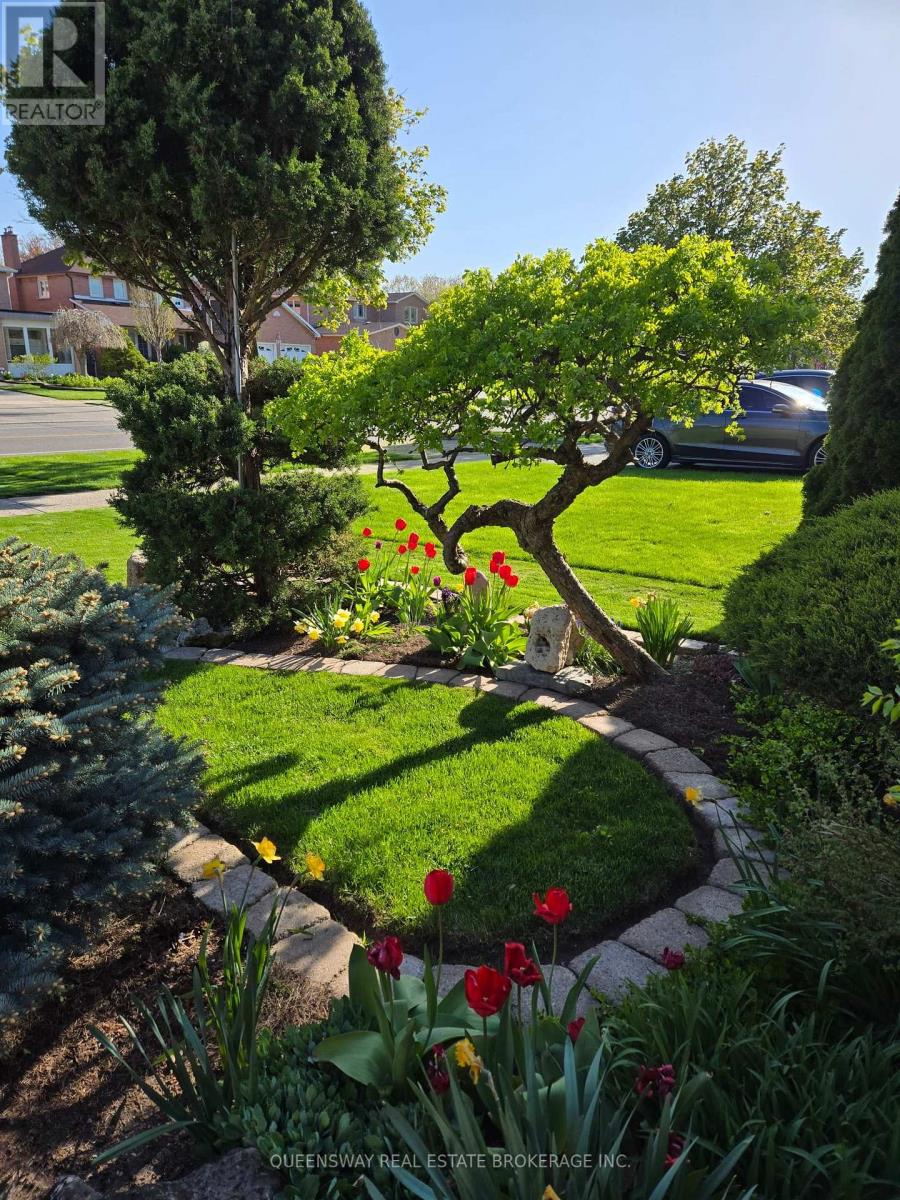 223 River Oaks Boulevard W, Oakville, Ontario  L6H 3V2 - Photo 7 - W13041504