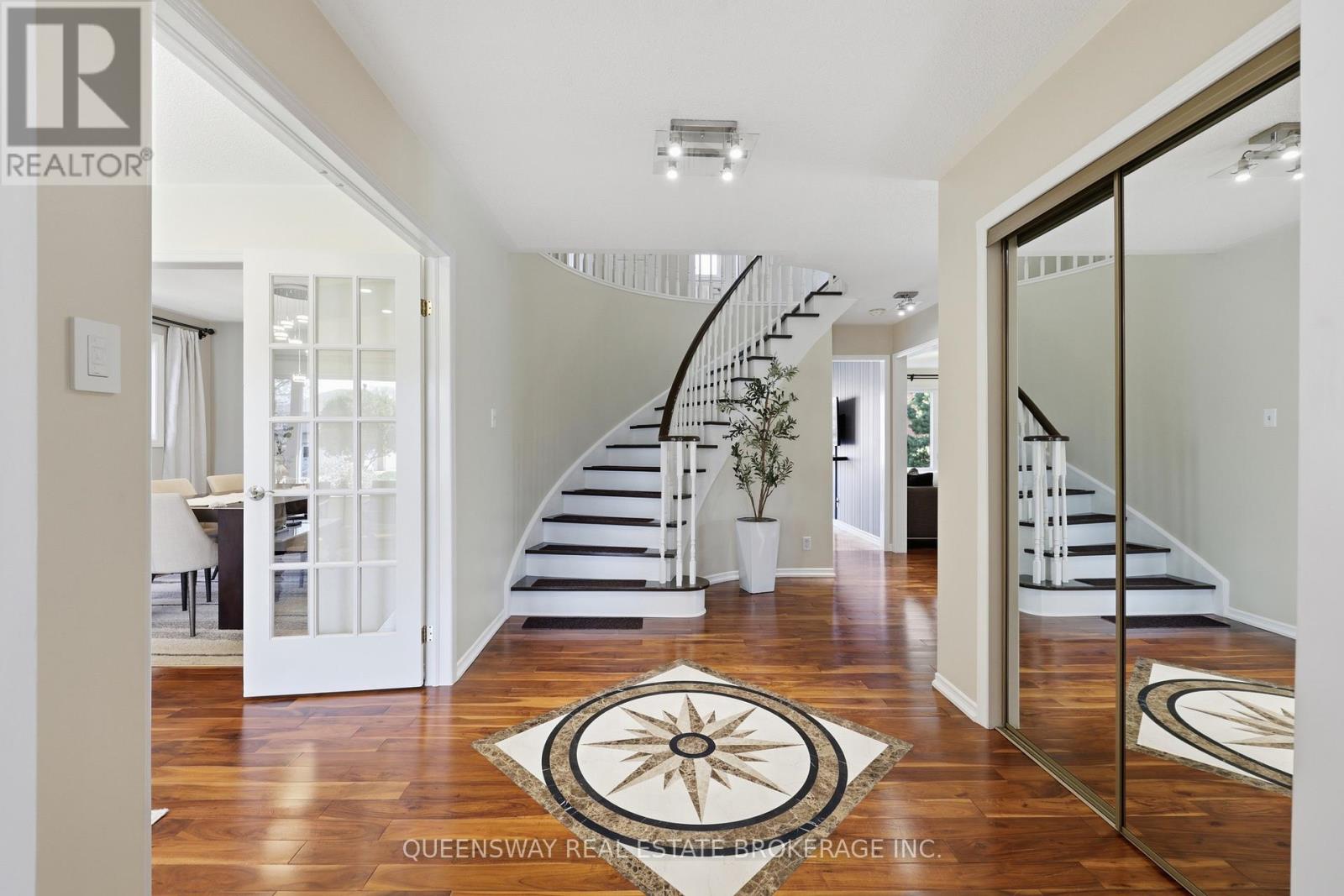 223 River Oaks Boulevard W, Oakville, Ontario  L6H 3V2 - Photo 8 - W13041504