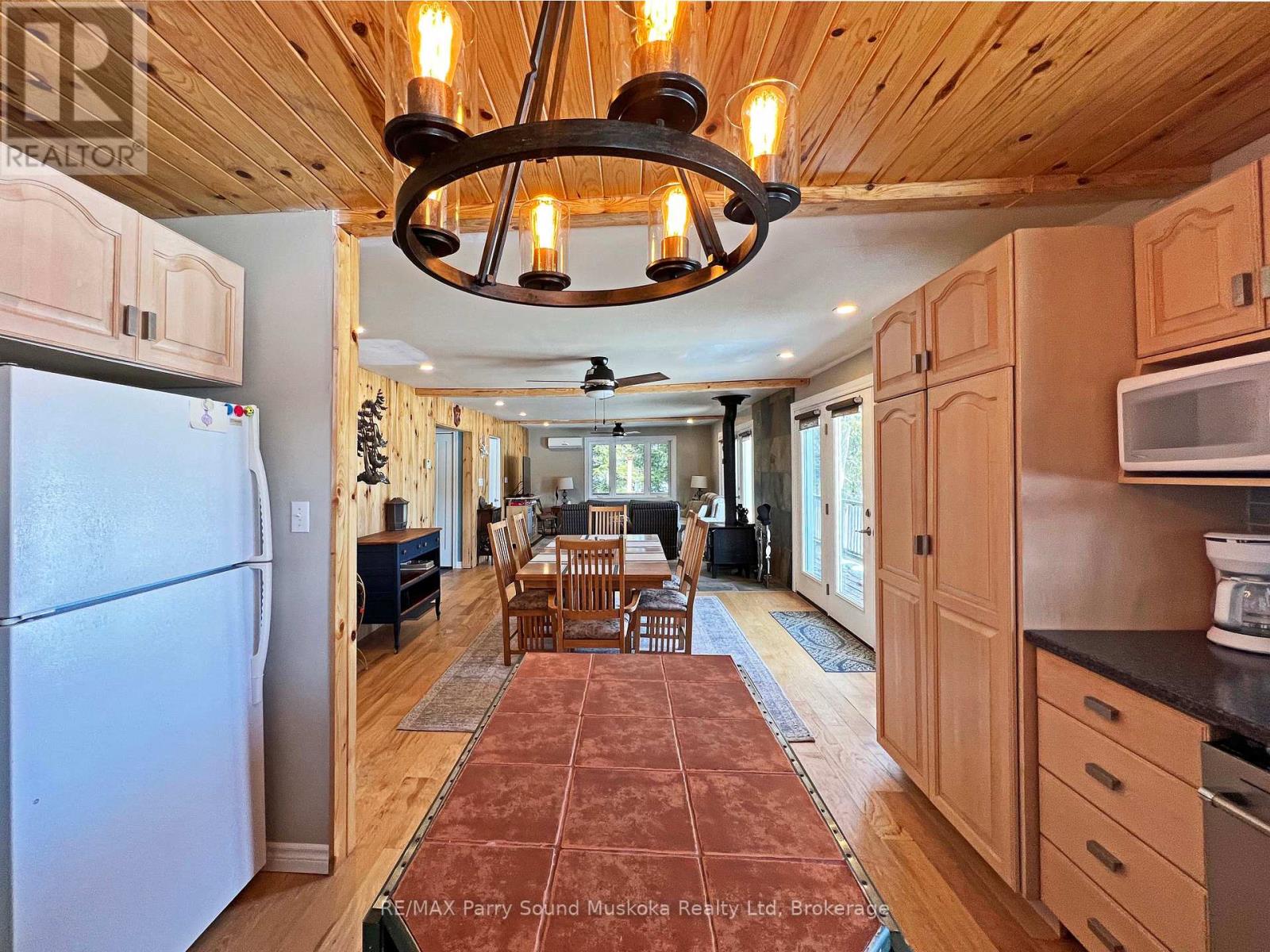 24a Rocco's Lane, Seguin, Ontario  P2A 2W8 - Photo 18 - X12902800