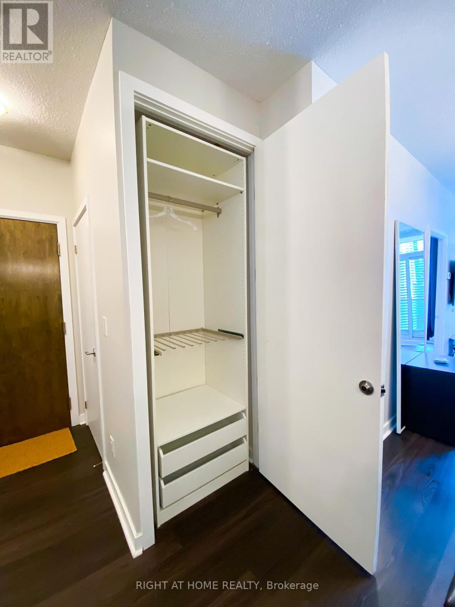 3213 - 33 Bay Street, Toronto, Ontario  M5J 2Z3 - Photo 7 - C13036558