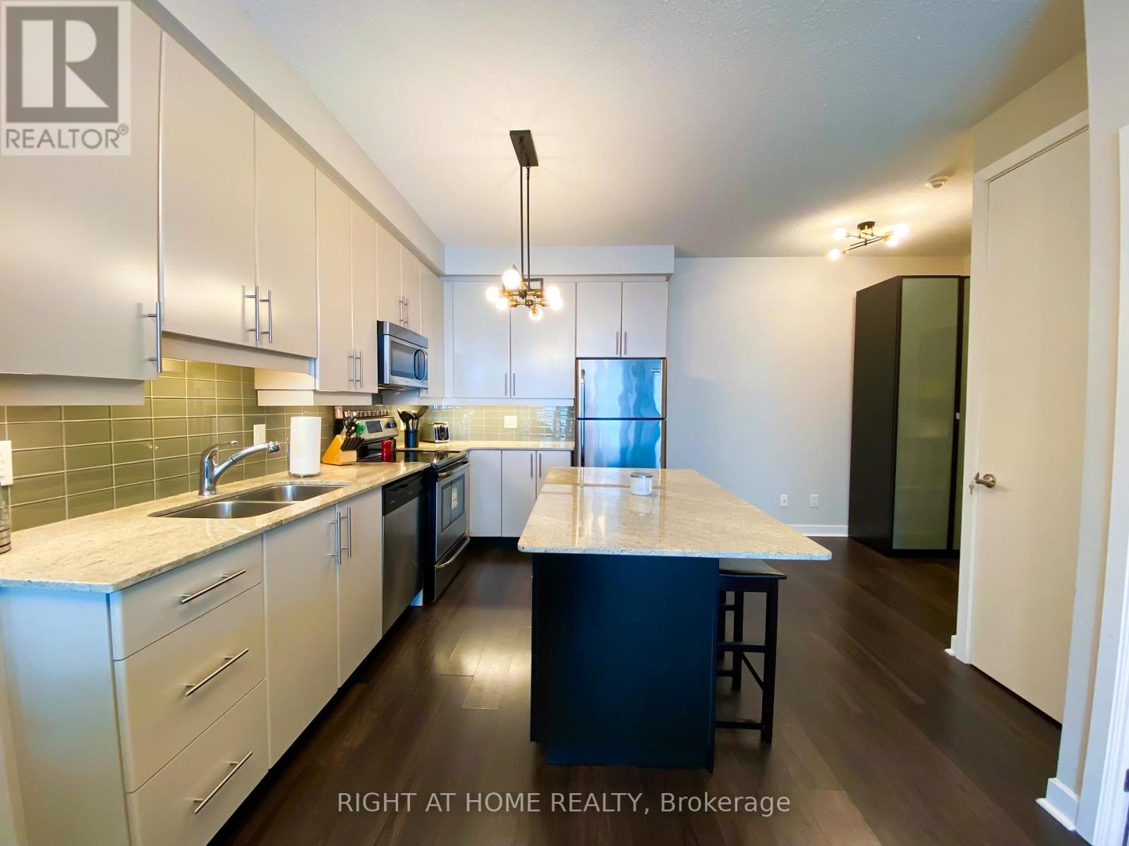 3213 - 33 Bay Street, Toronto, Ontario  M5J 2Z3 - Photo 8 - C13036558