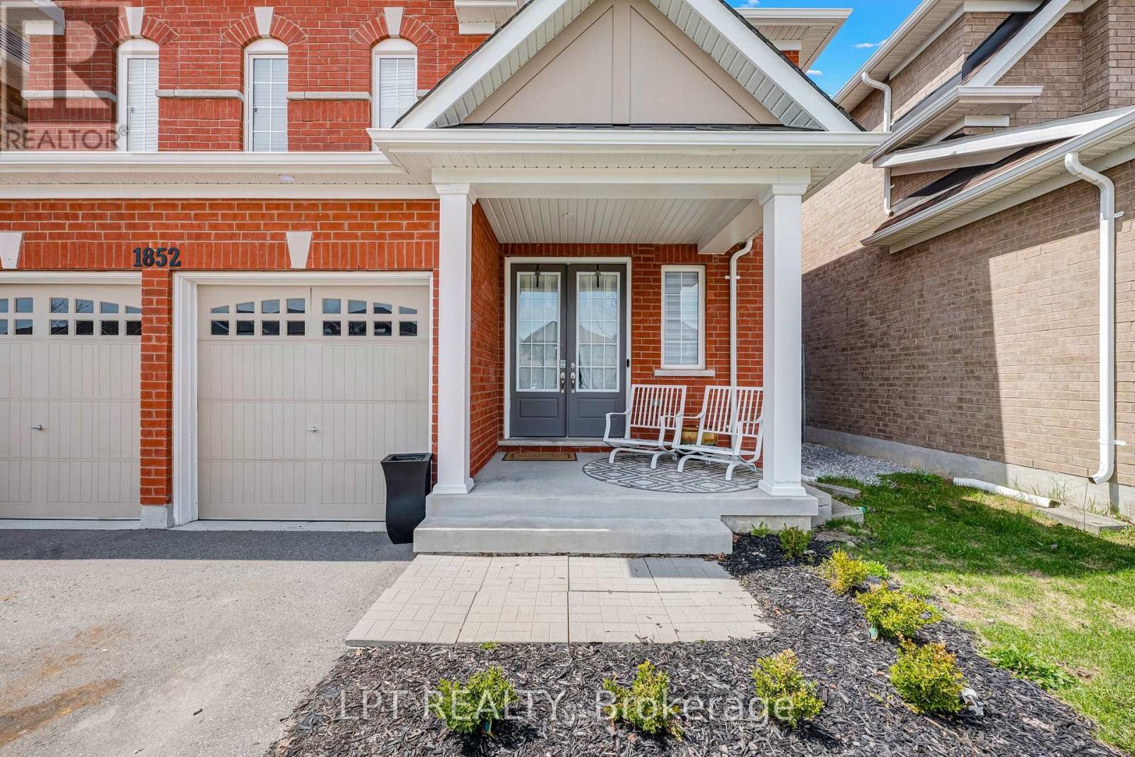 1852 Grandview Street N, Oshawa, Ontario  L1K 0Y2 - Photo 3 - E13037208