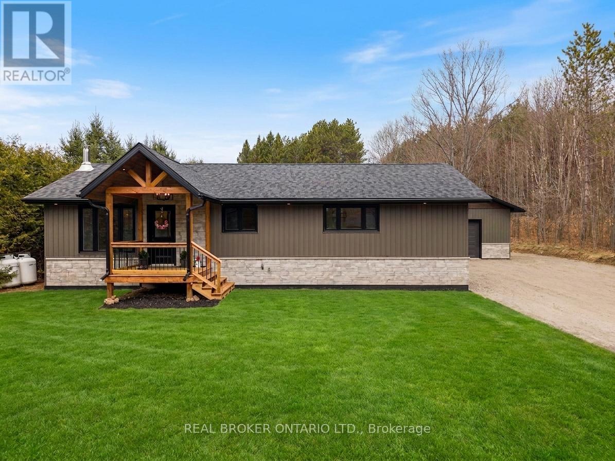 1401 NORTH SHORE ROAD, Algonquin Highlands, Ontario