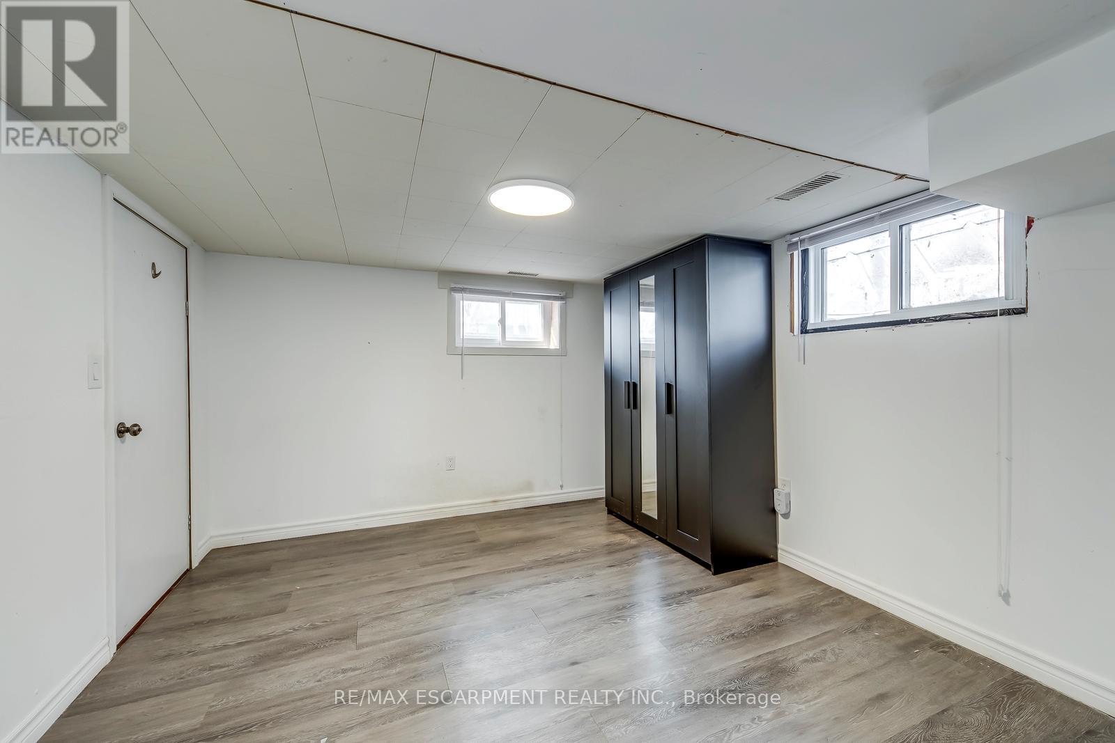 142 Ewen Road, Hamilton, Ontario  L8S 3C7 - Photo 33 - X13041366