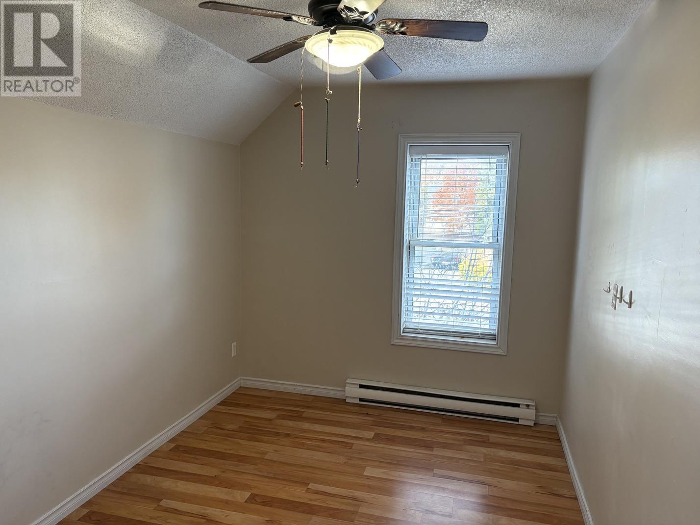 28 St. Georges Ave, Sault Ste. Marie, Ontario  P6B 1W7 - Photo 13 - SM253160