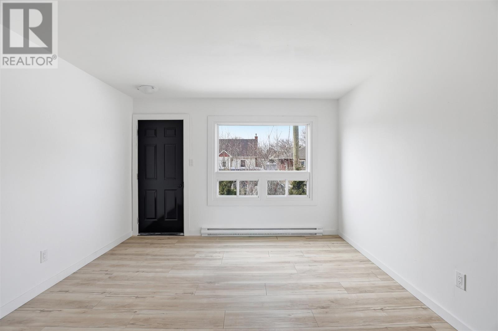 150 Pittsburg Ave, Sault Ste. Marie, Ontario  P6C 5B3 - Photo 3 - SM260765