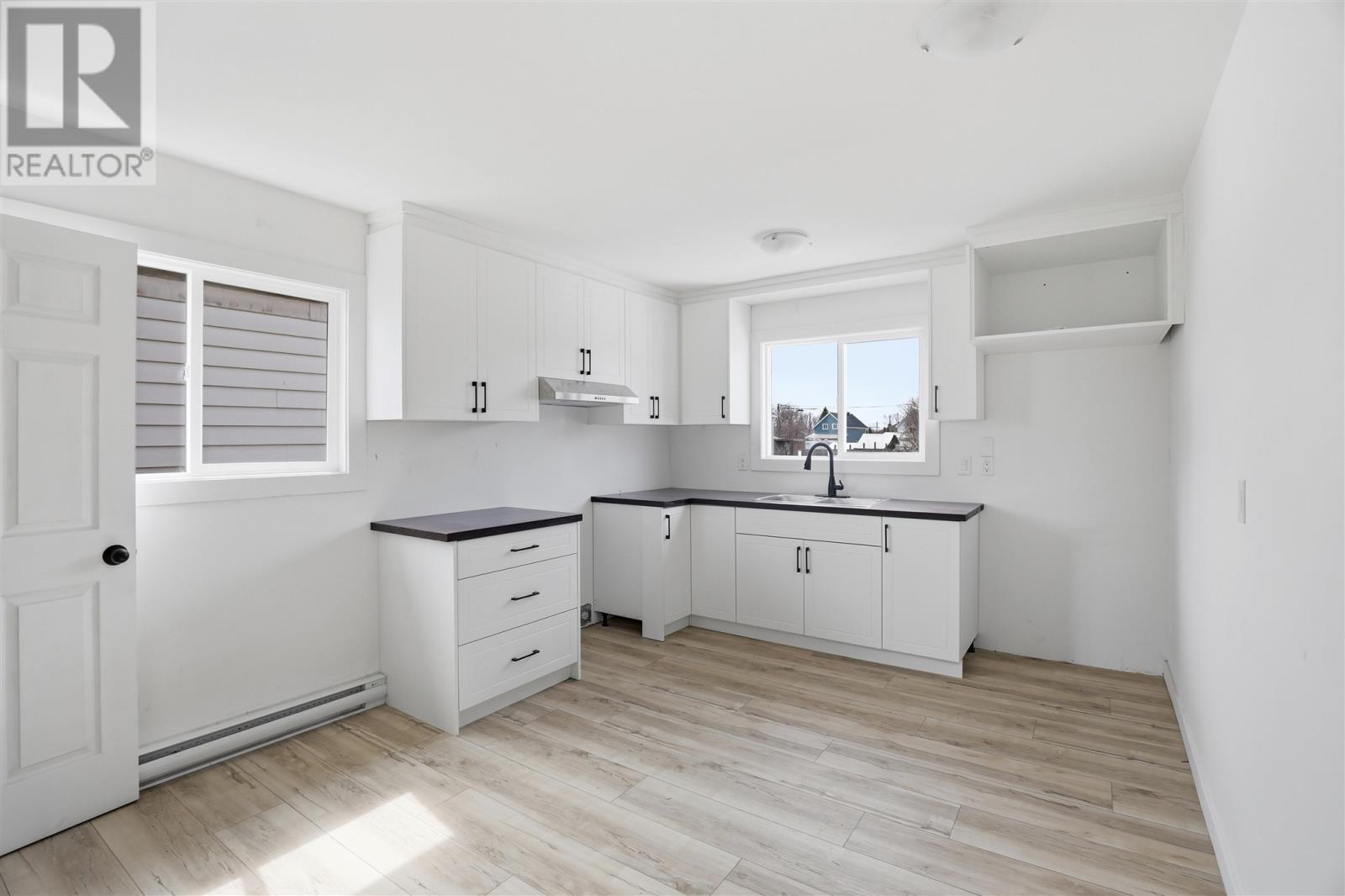 150 Pittsburg Ave, Sault Ste. Marie, Ontario  P6C 5B3 - Photo 5 - SM260765