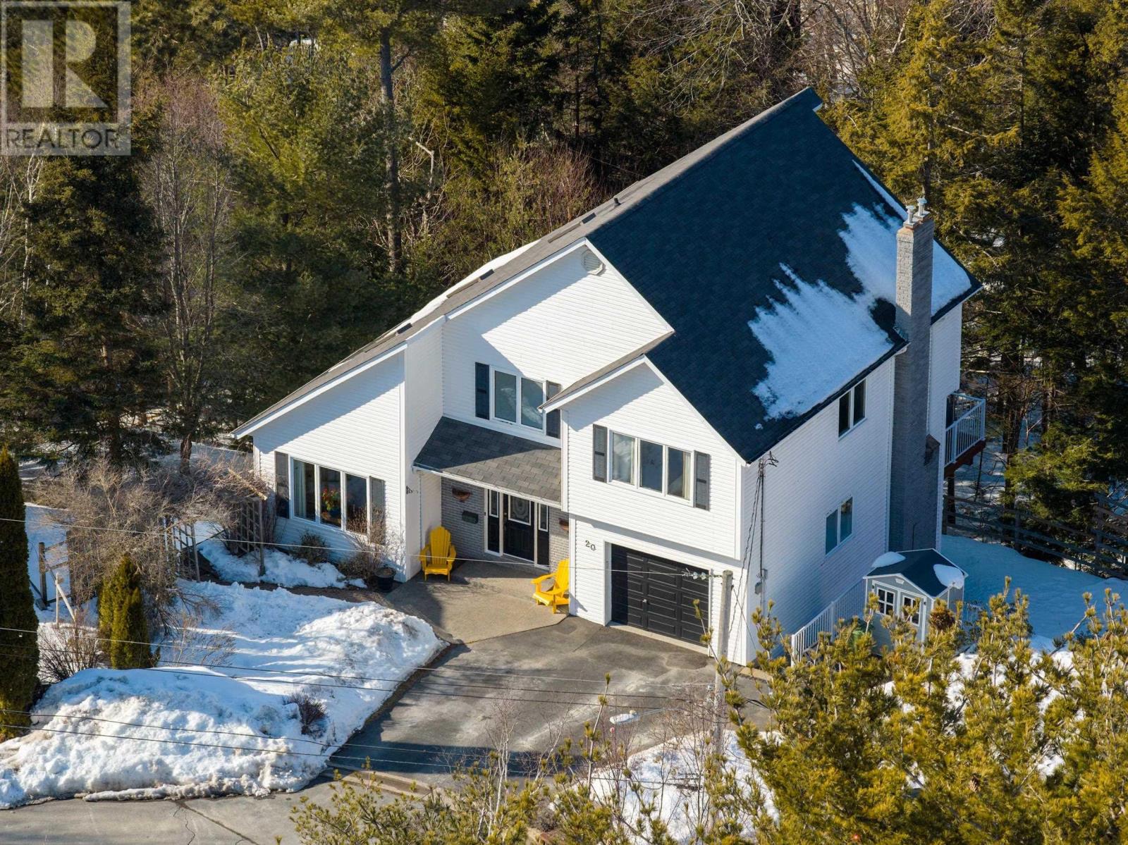 20 Fleet Court, Bedford, Nova Scotia  B4A 4J8 - Photo 1 - 202604215