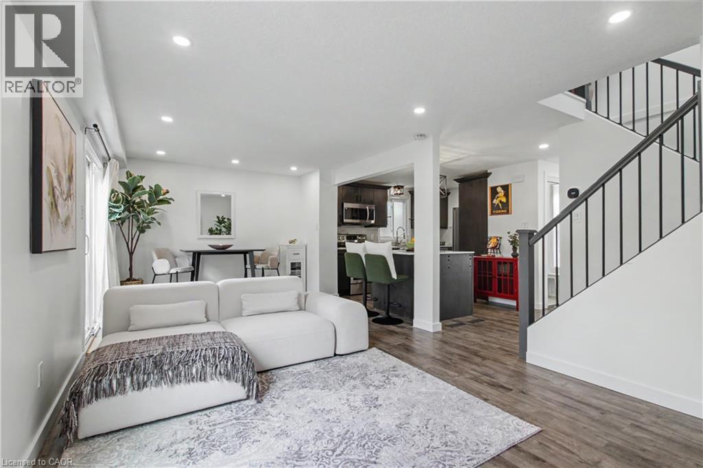 7 Wycliffe Place, Kitchener, Ontario  N2M 5J6 - Photo 18 - 40823838