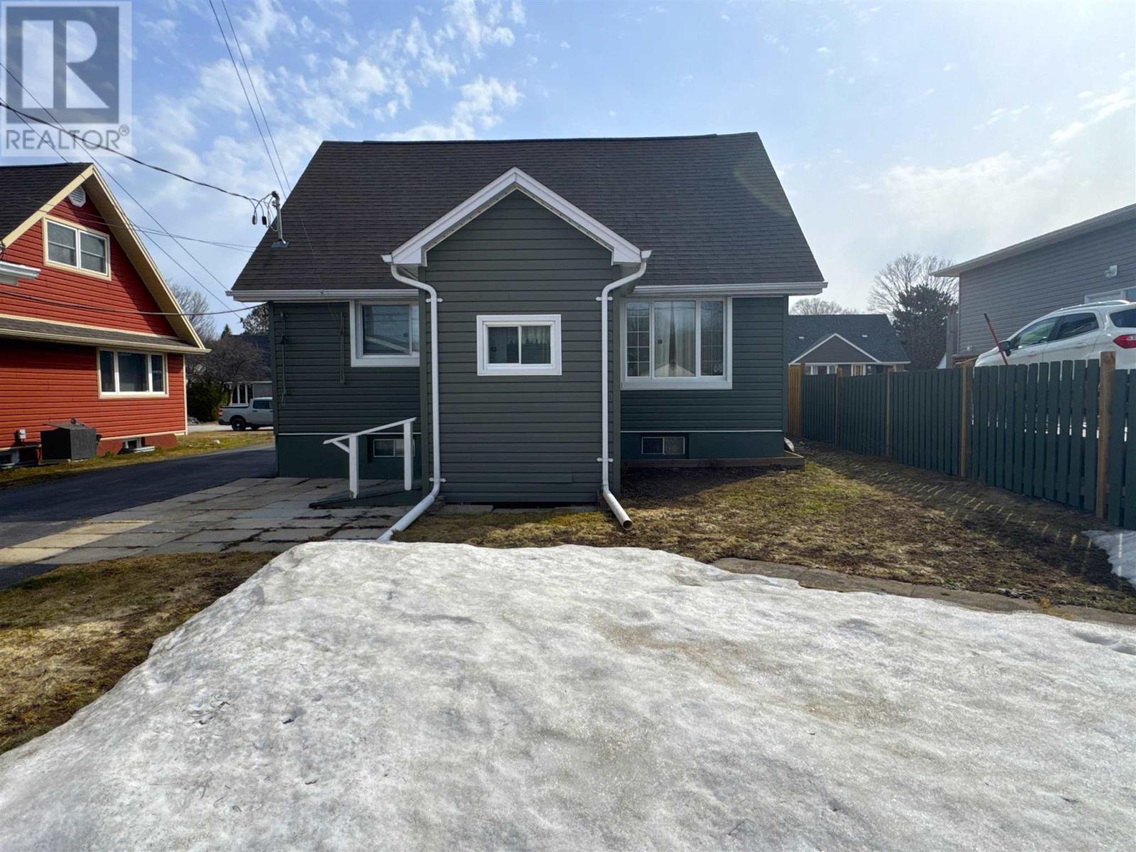 18 Blackwell Rd, Elliot Lake, Ontario  P5A 1G5 - Photo 23 - SM260771