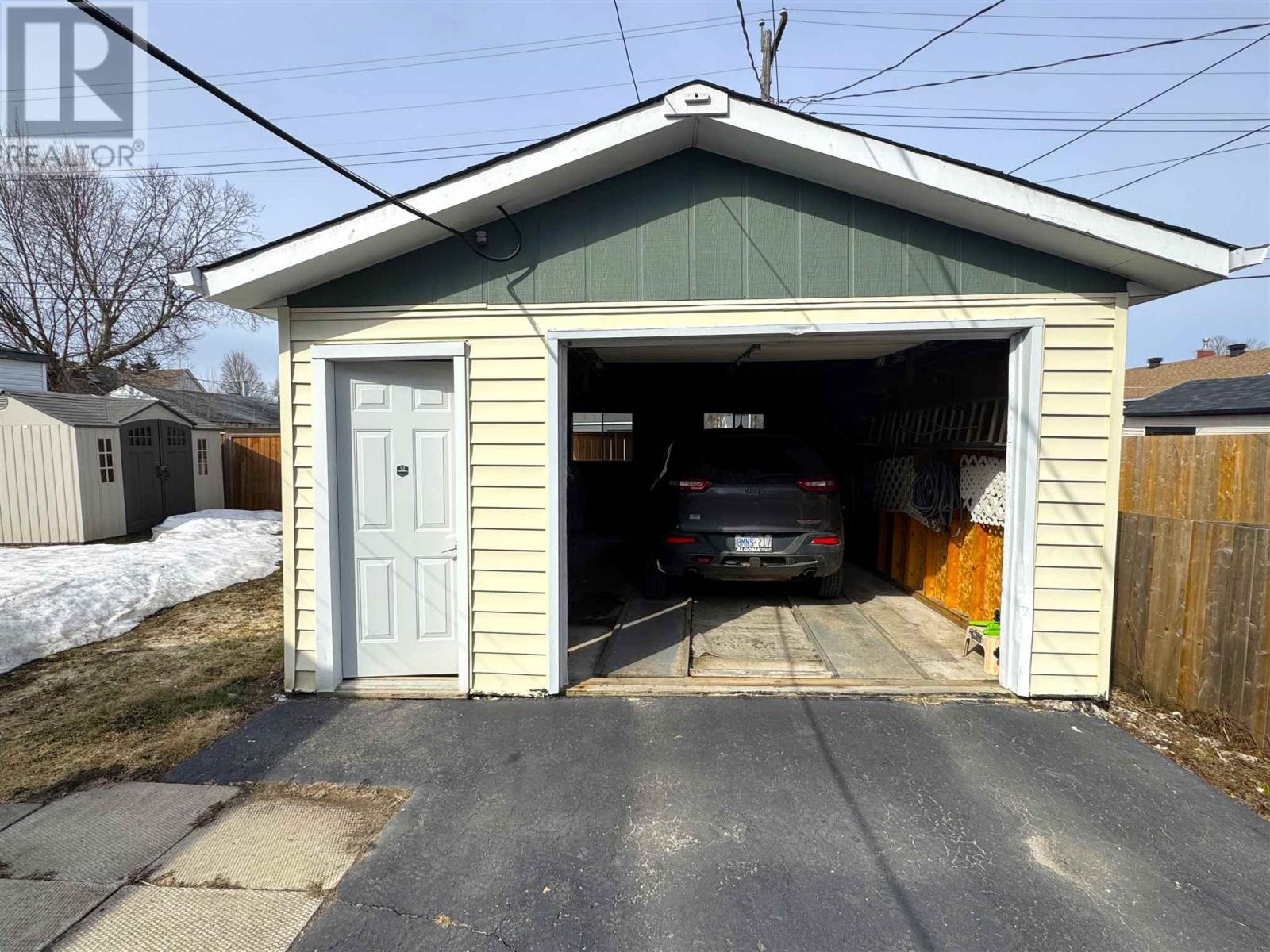 18 Blackwell Rd, Elliot Lake, Ontario  P5A 1G5 - Photo 24 - SM260771