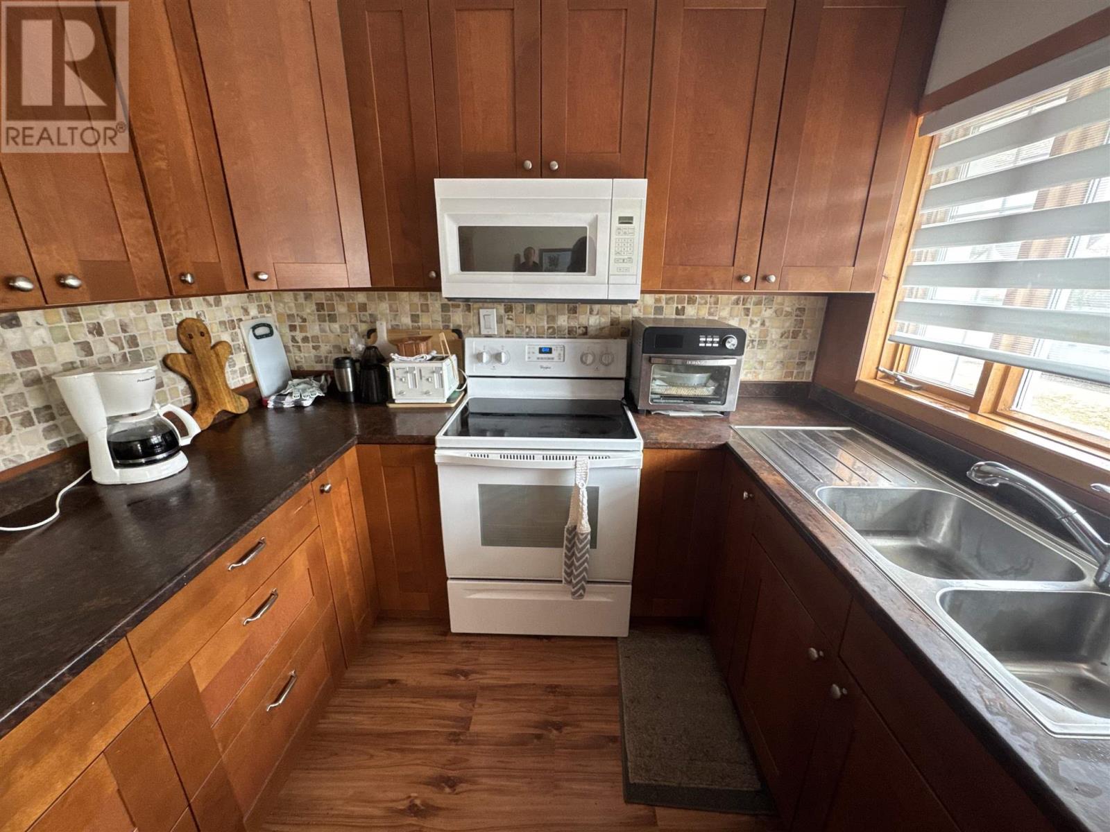 18 Blackwell Rd, Elliot Lake, Ontario  P5A 1G5 - Photo 4 - SM260771