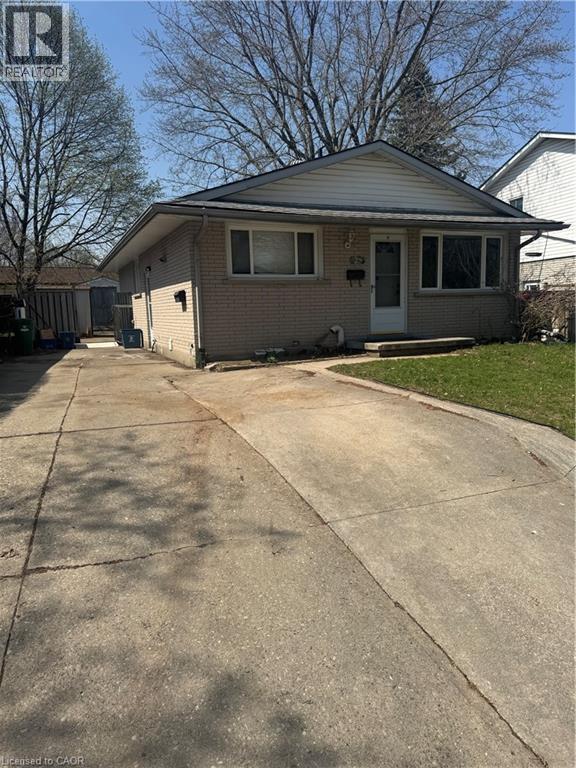 25 HOWLAND Drive Unit# Lower, Kitchener, Ontario