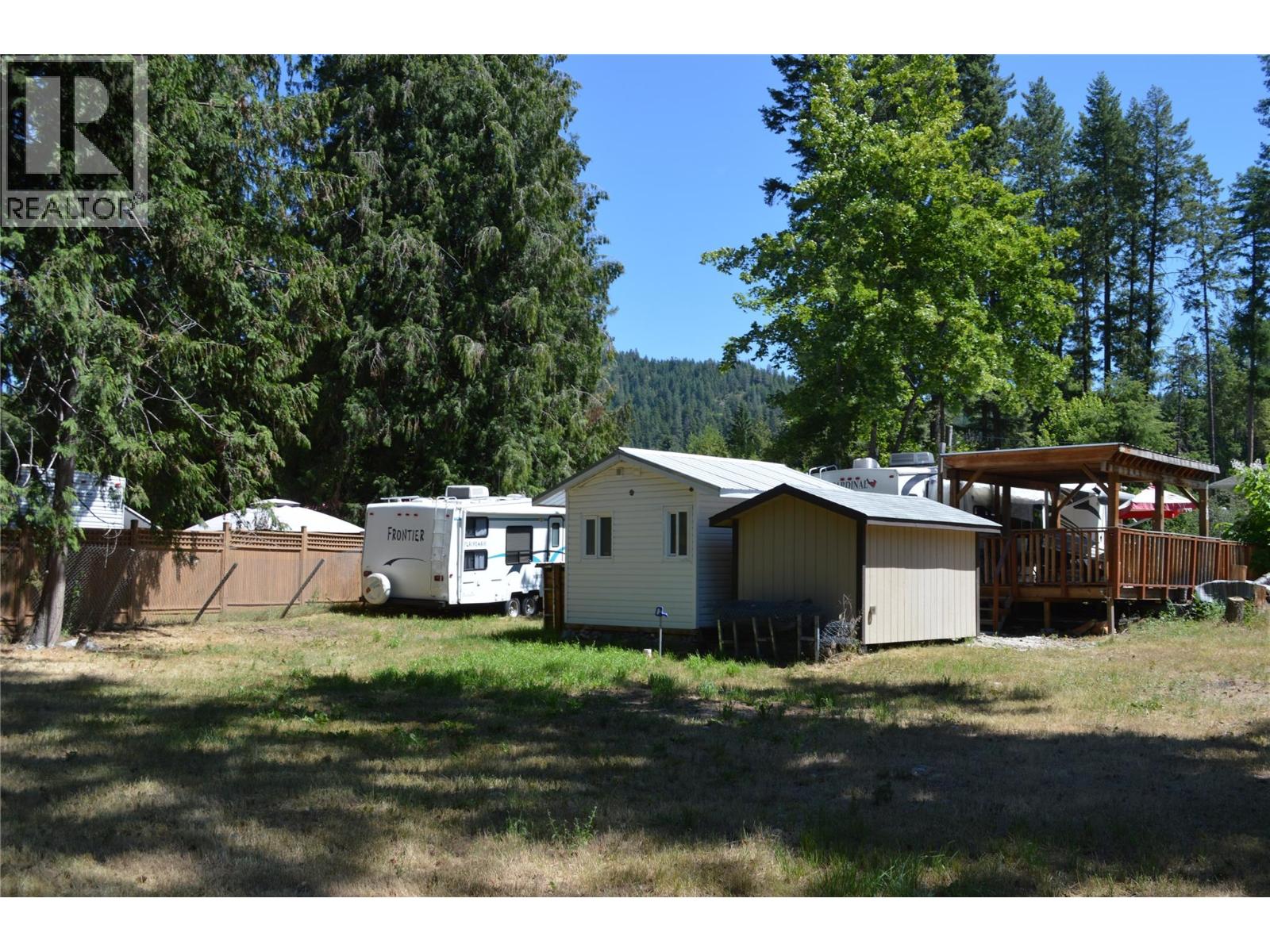 60 Kingsley Road, Christina Lake, British Columbia  V0H 1E2 - Photo 22 - 10384527
