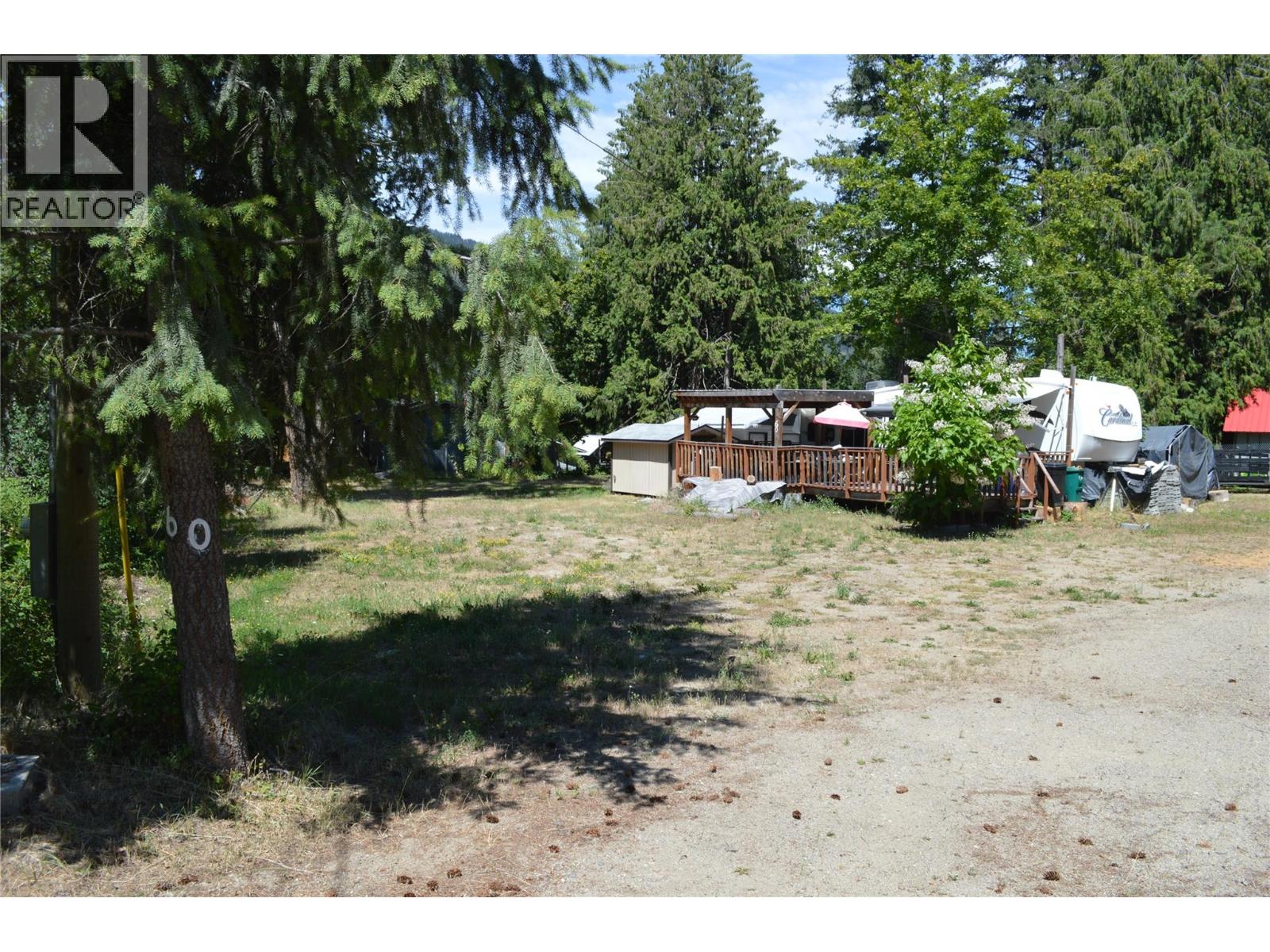 60 Kingsley Road, Christina Lake, British Columbia  V0H 1E2 - Photo 2 - 10384527