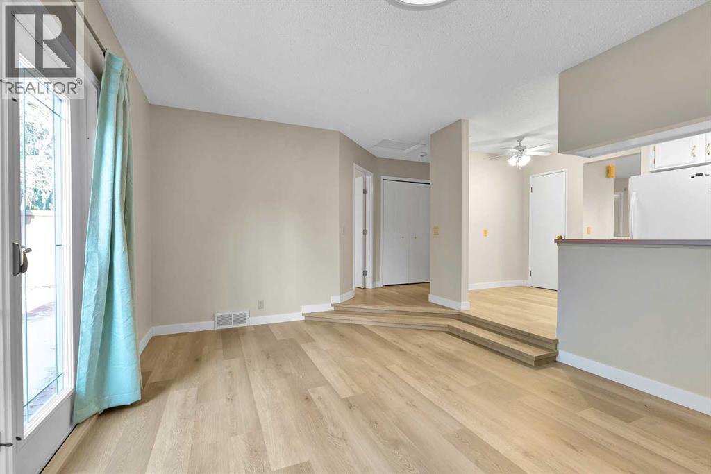 1111 Berkley Drive NW, Calgary, Alberta  T3K 1S6 - Photo 18 - A2294270