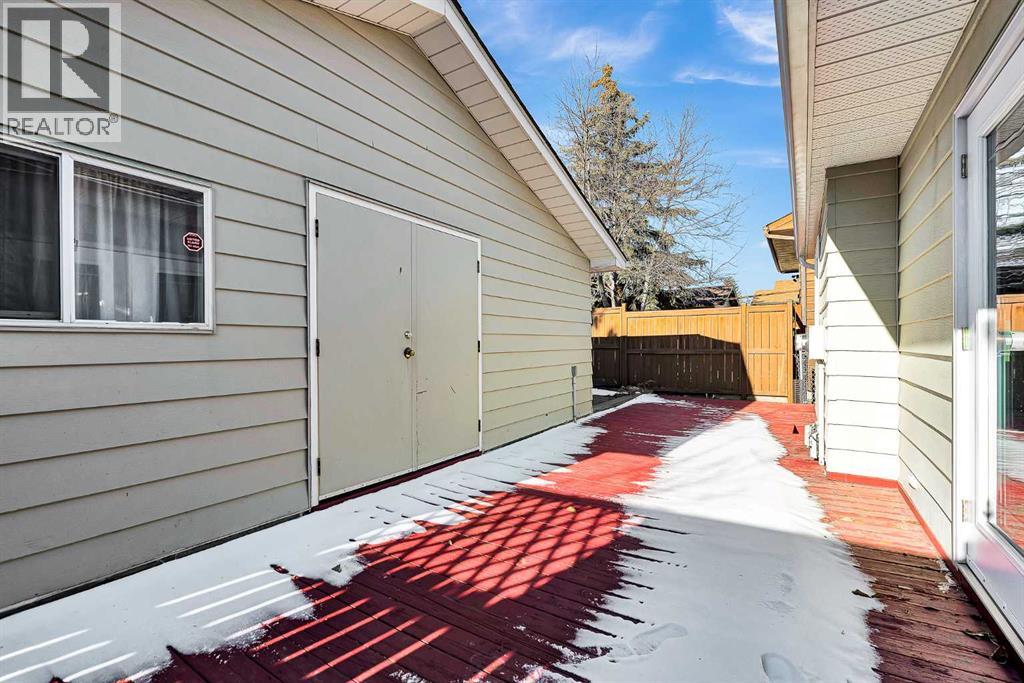 1111 Berkley Drive NW, Calgary, Alberta  T3K 1S6 - Photo 44 - A2294270