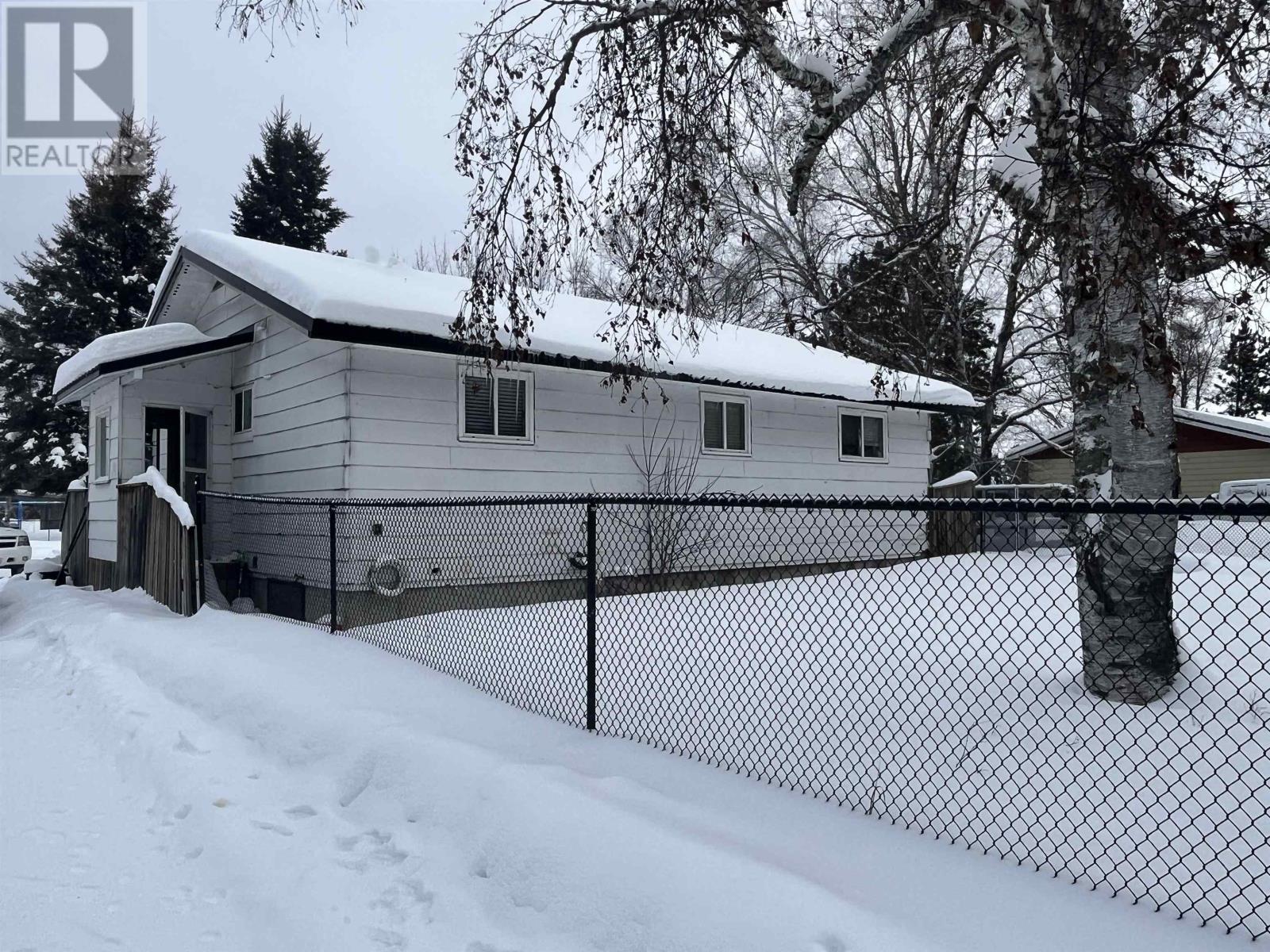 25 Balsam Avenue, Ear Falls, Ontario  P0V 1T0 - Photo 4 - TB2600133