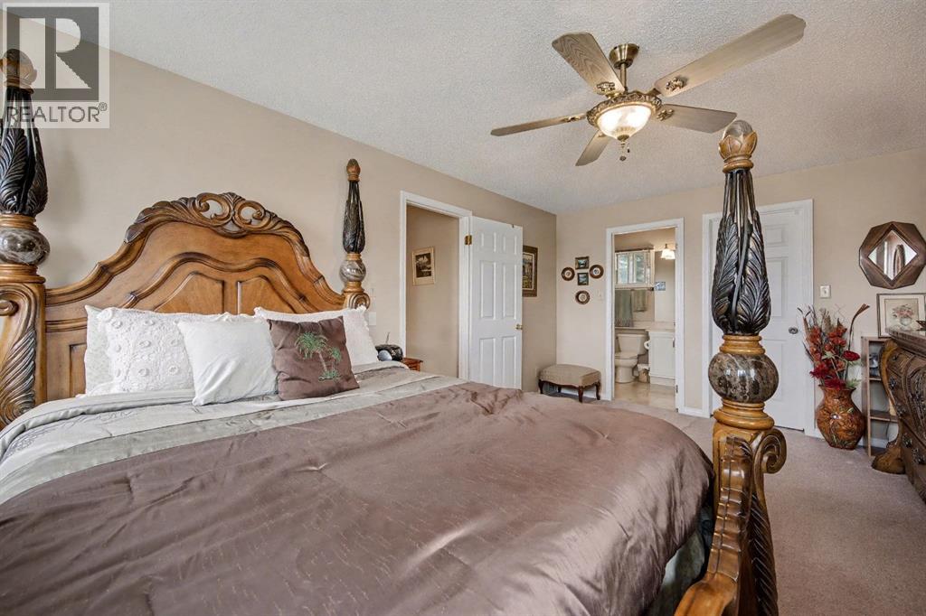 983 Woodbine Boulevard SW, Calgary, Alberta  t2w 4a7 - Photo 24 - A2301604