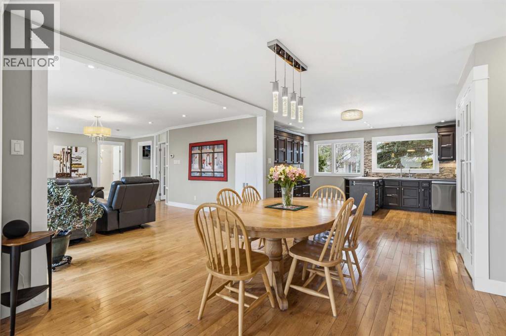 3308 Lakeside Crescent Sw, Calgary, Alberta  T3E 6A6 - Photo 8 - A2304264