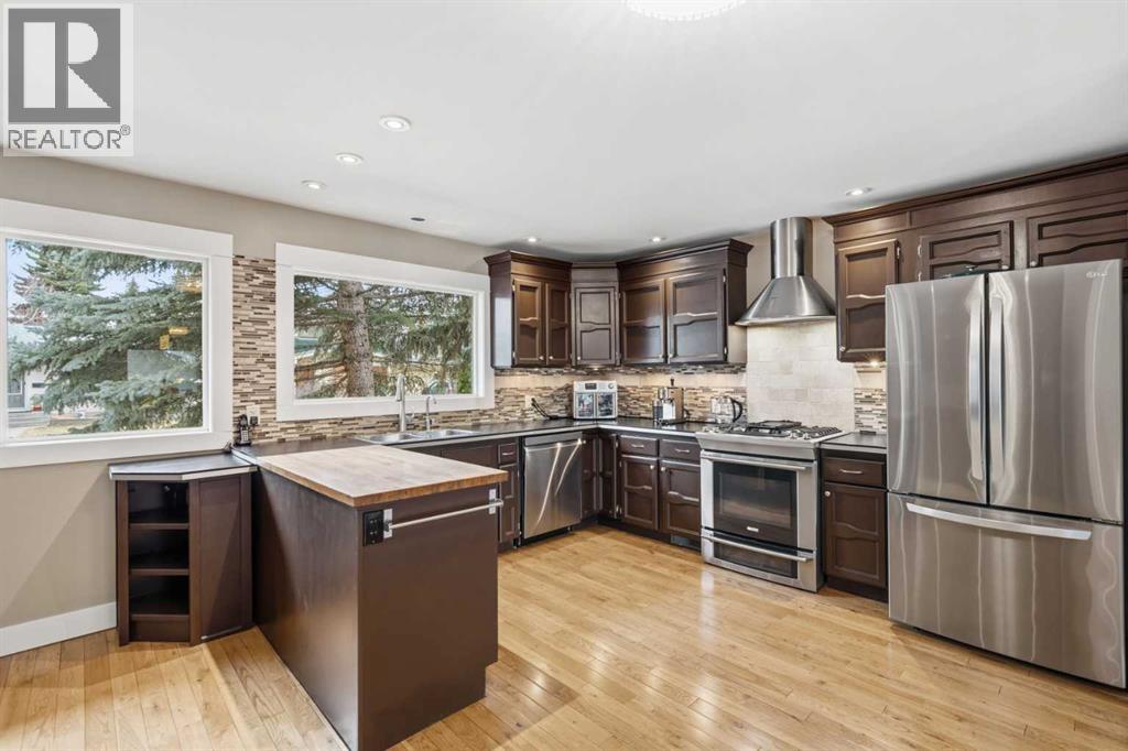 3308 Lakeside Crescent Sw, Calgary, Alberta  T3E 6A6 - Photo 10 - A2304264