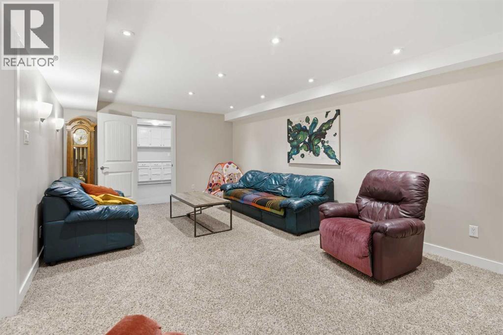 3308 Lakeside Crescent Sw, Calgary, Alberta  T3E 6A6 - Photo 37 - A2304264