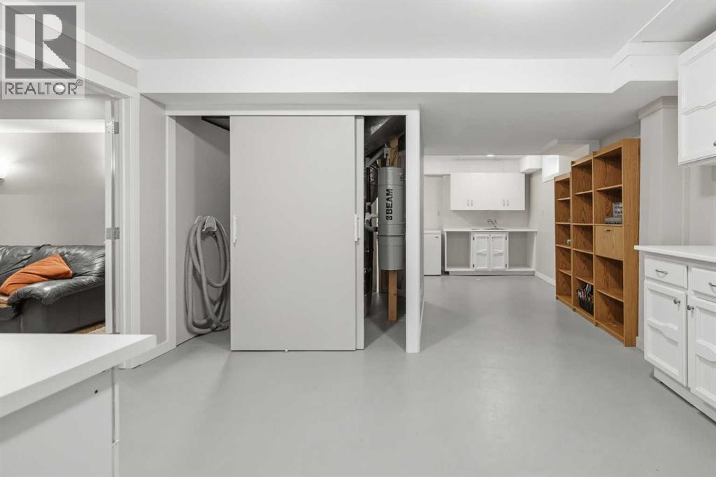 3308 Lakeside Crescent Sw, Calgary, Alberta  T3E 6A6 - Photo 41 - A2304264