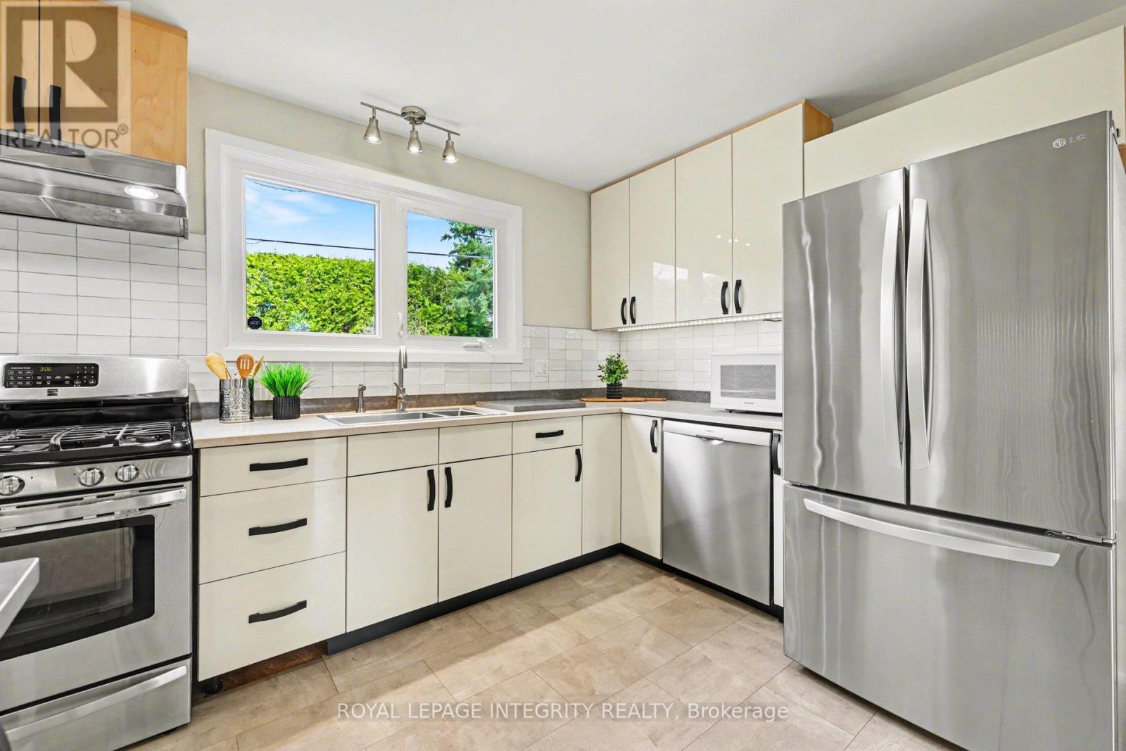 1199 Stanton Road, Ottawa, Ontario  K2C 3C9 - Photo 11 - X13041646