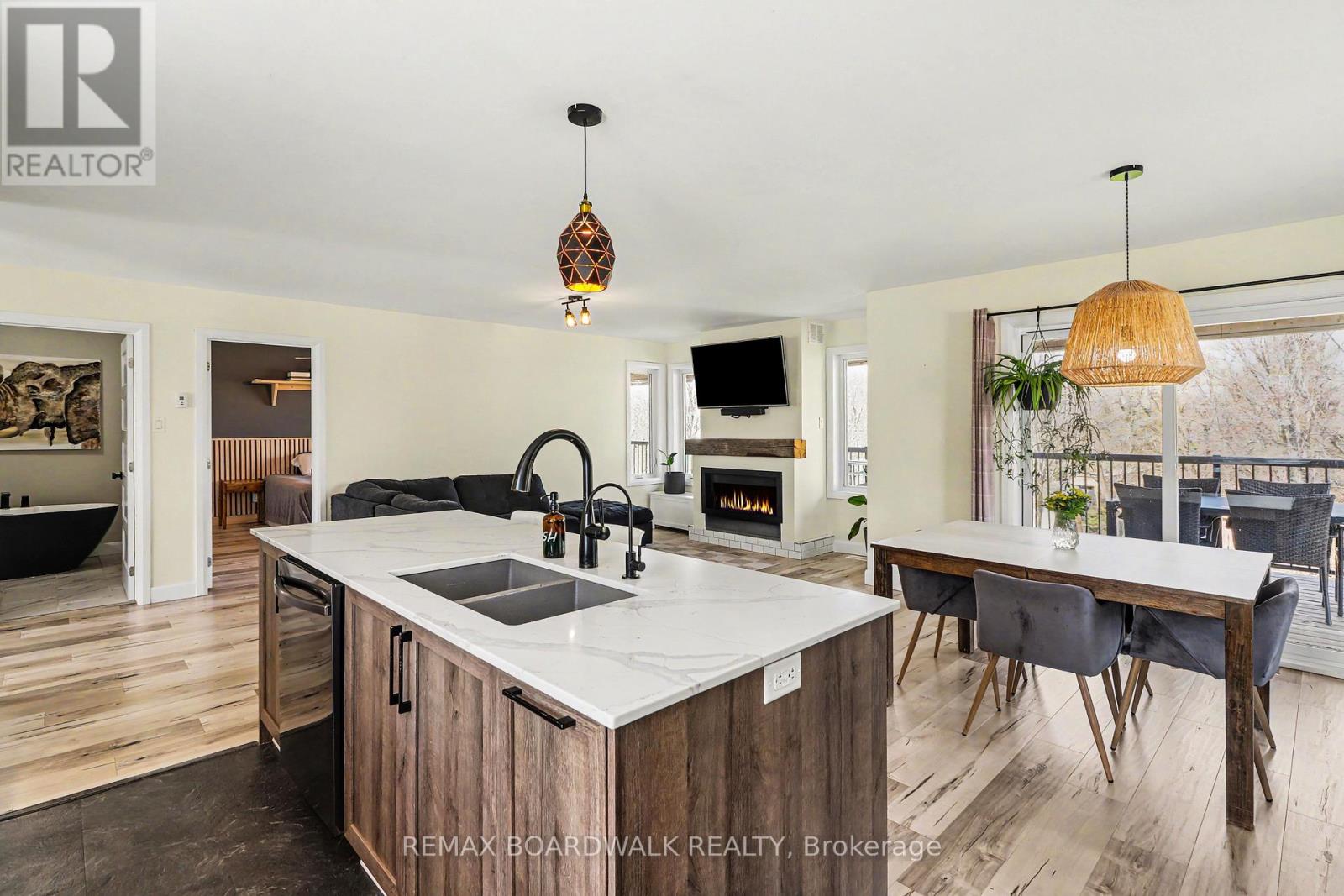 5089 County Rd 10 Road, The Nation, Ontario  K0B 1G0 - Photo 9 - X13041670