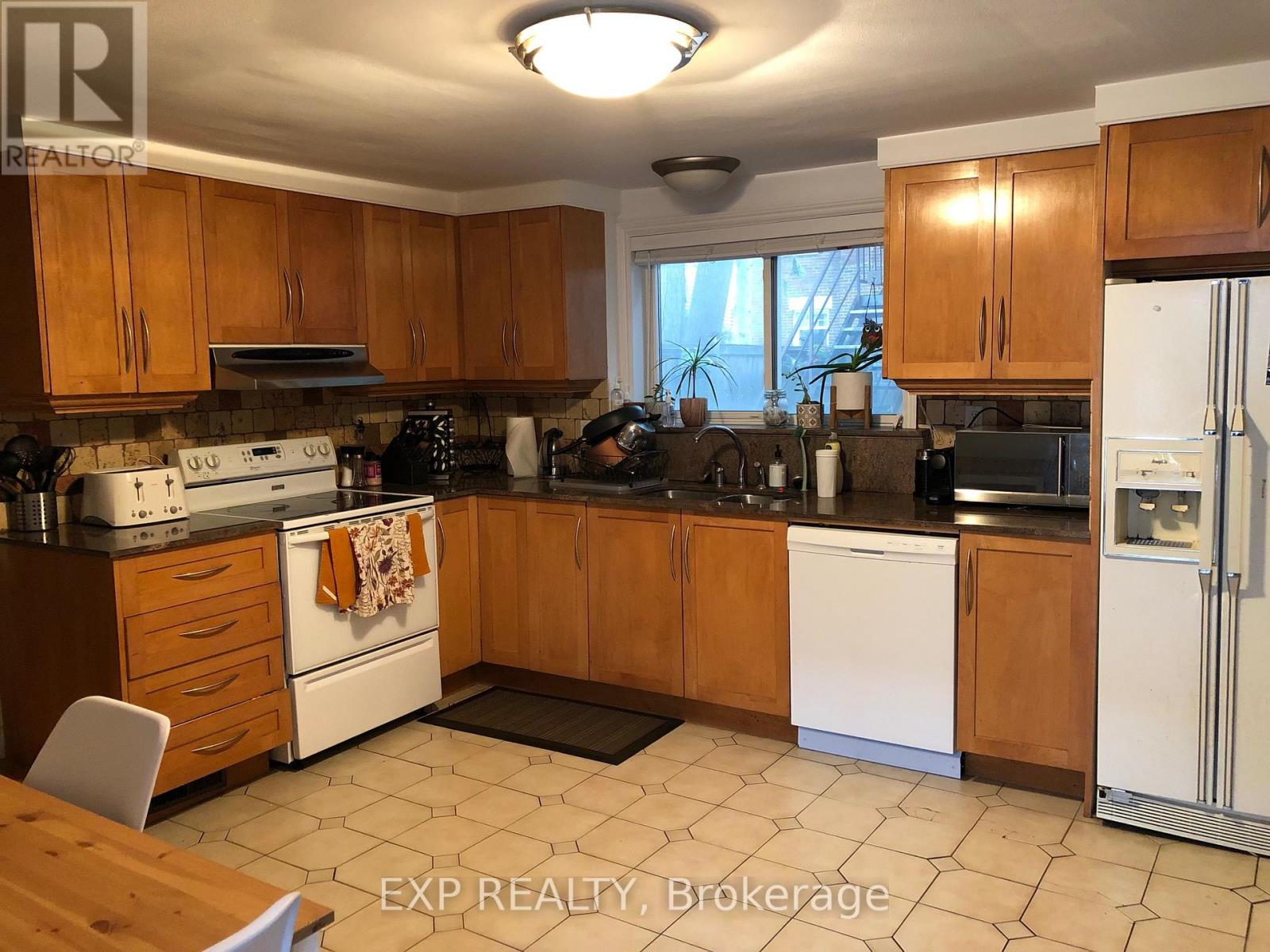 240 Breezehill Avenue S, Ottawa, Ontario  K1Y 2J3 - Photo 3 - X13041684