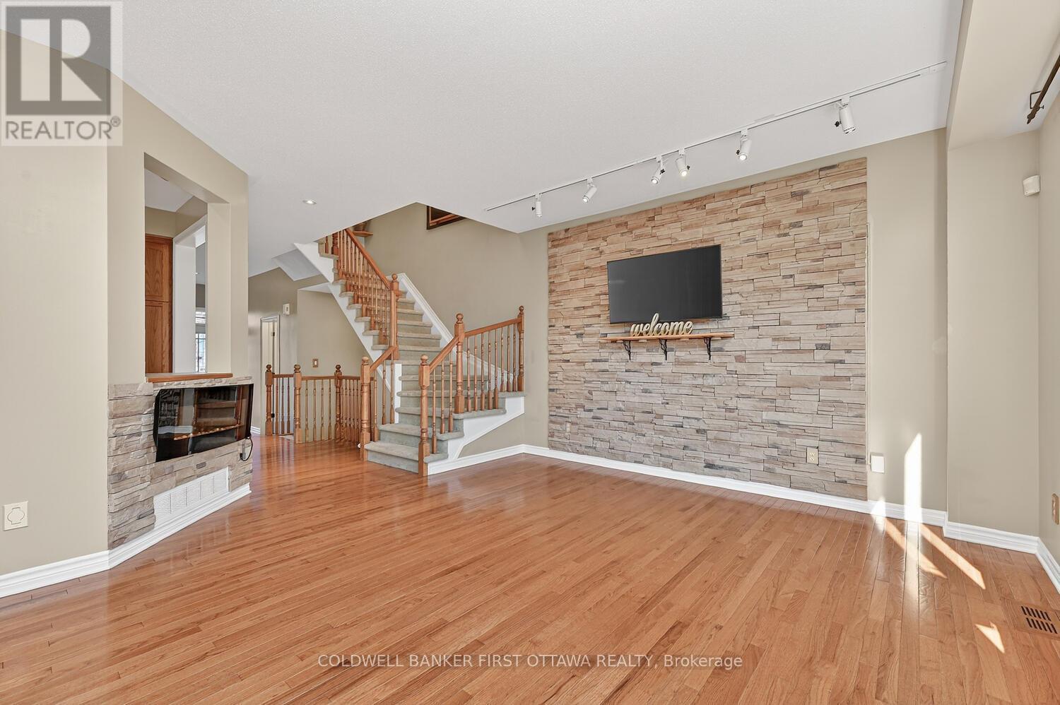 102 Windance Crescent, Ottawa, Ontario  K2W 0A7 - Photo 8 - X13041702