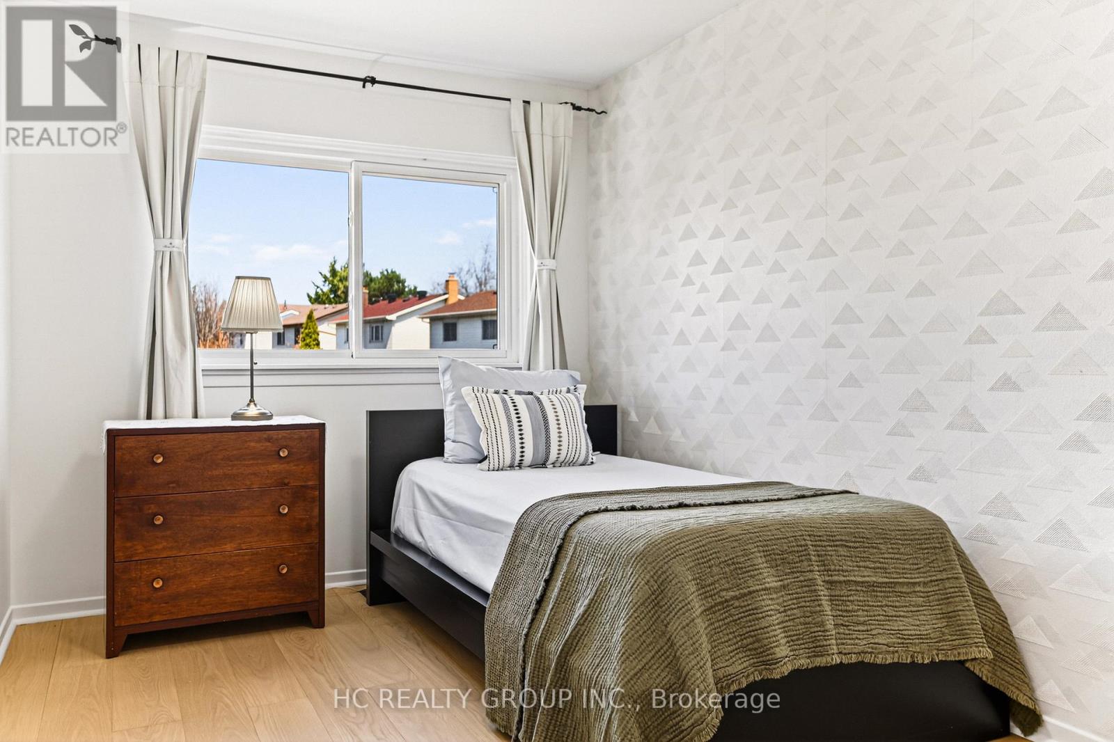 40 South Shields Avenue, Toronto, Ontario  M1V 1T6 - Photo 21 - E13033564