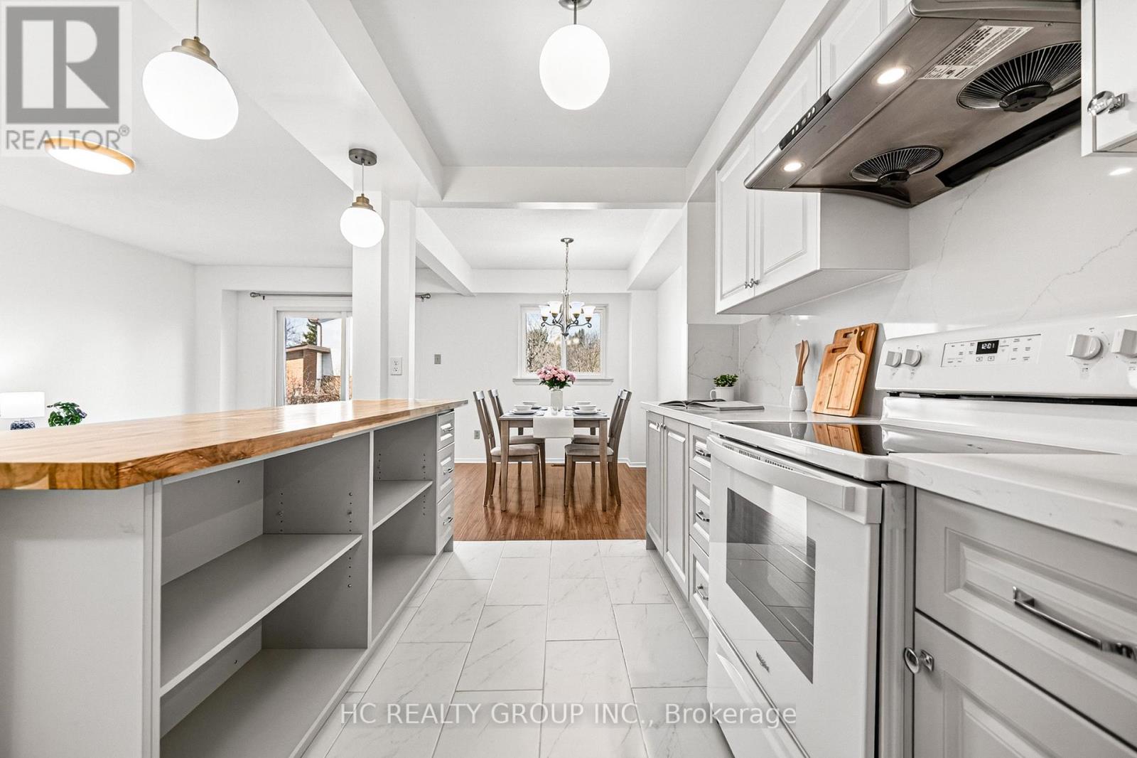 40 South Shields Avenue, Toronto, Ontario  M1V 1T6 - Photo 10 - E13033564