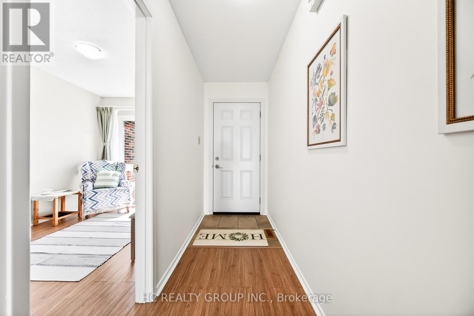 40 South Shields Avenue, Toronto, Ontario  M1V 1T6 - Photo 2 - E13033564