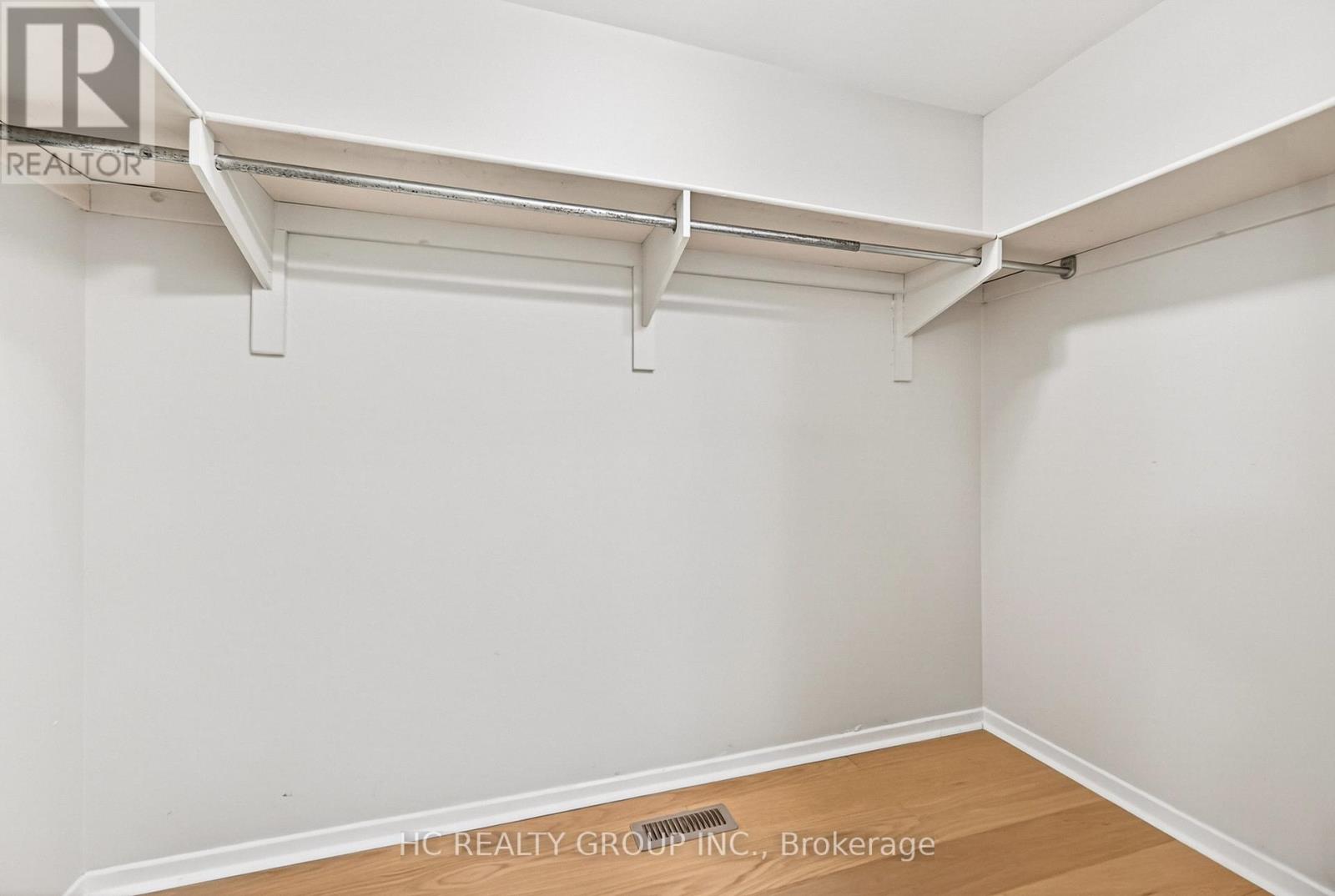 40 South Shields Avenue, Toronto, Ontario  M1V 1T6 - Photo 25 - E13033564