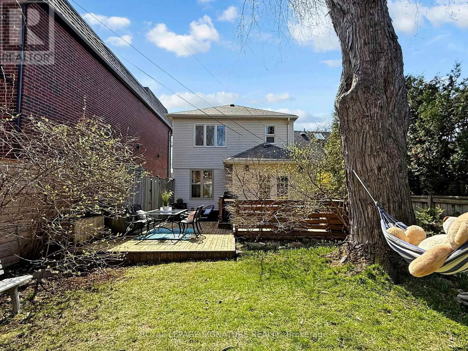 79 Meighen Avenue, Toronto, Ontario  M4B 2H4 - Photo 43 - E13039992