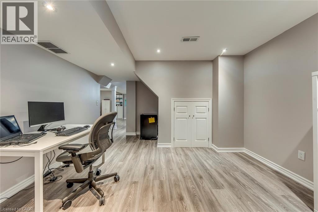 4643 Thomas Alton Boulevard, Burlington, Ontario  L7M 0J2 - Photo 36 - 40822868