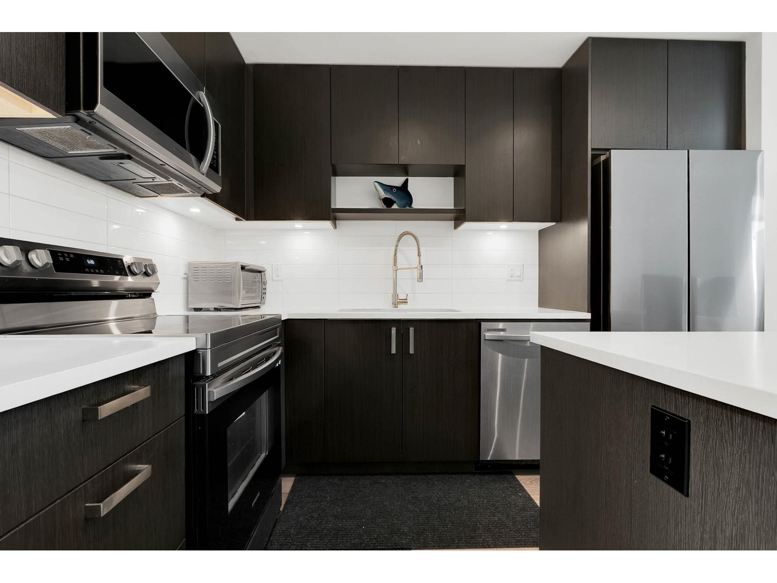 306 15858 Fraser Highway, Surrey, British Columbia  V4N 6X4 - Photo 5 - R3113983