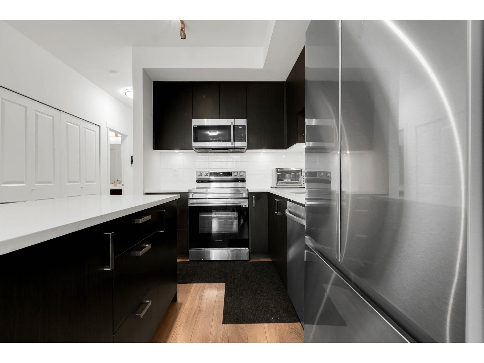 306 15858 Fraser Highway, Surrey, British Columbia  V4N 6X4 - Photo 4 - R3113983