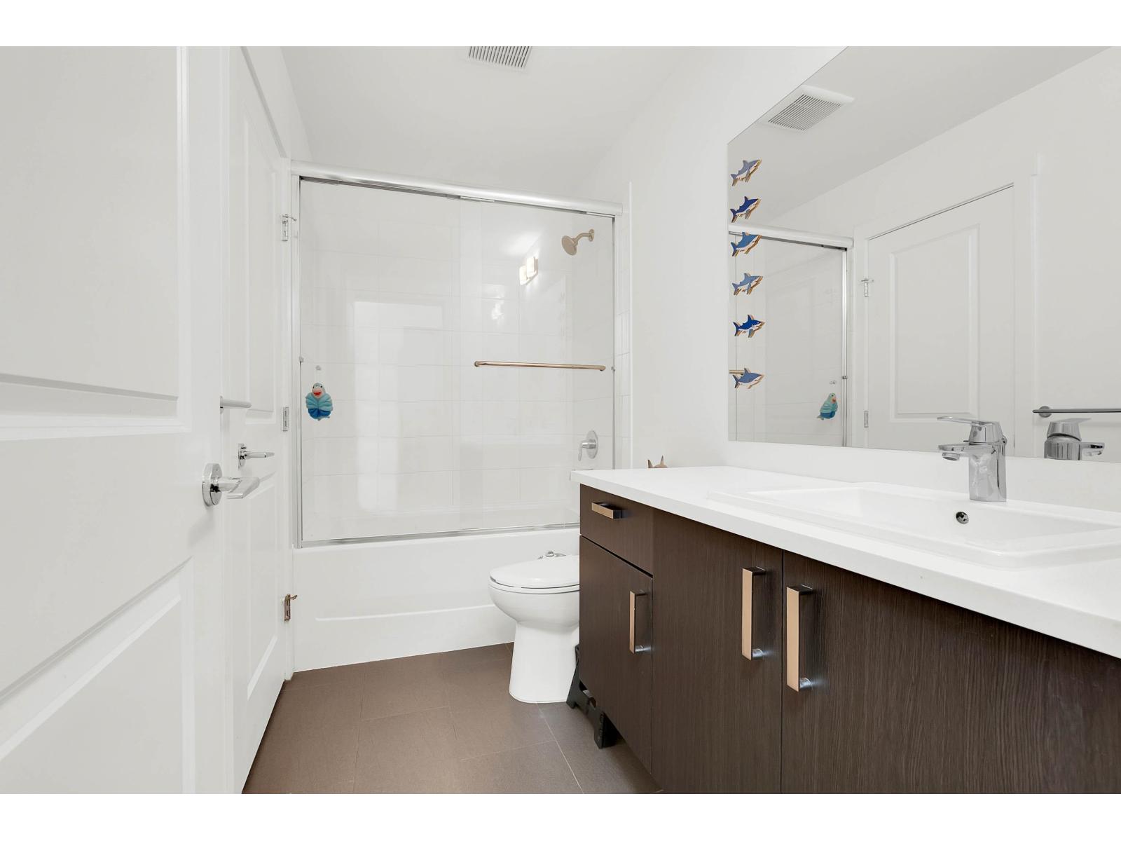 306 15858 Fraser Highway, Surrey, British Columbia  V4N 6X4 - Photo 10 - R3113983