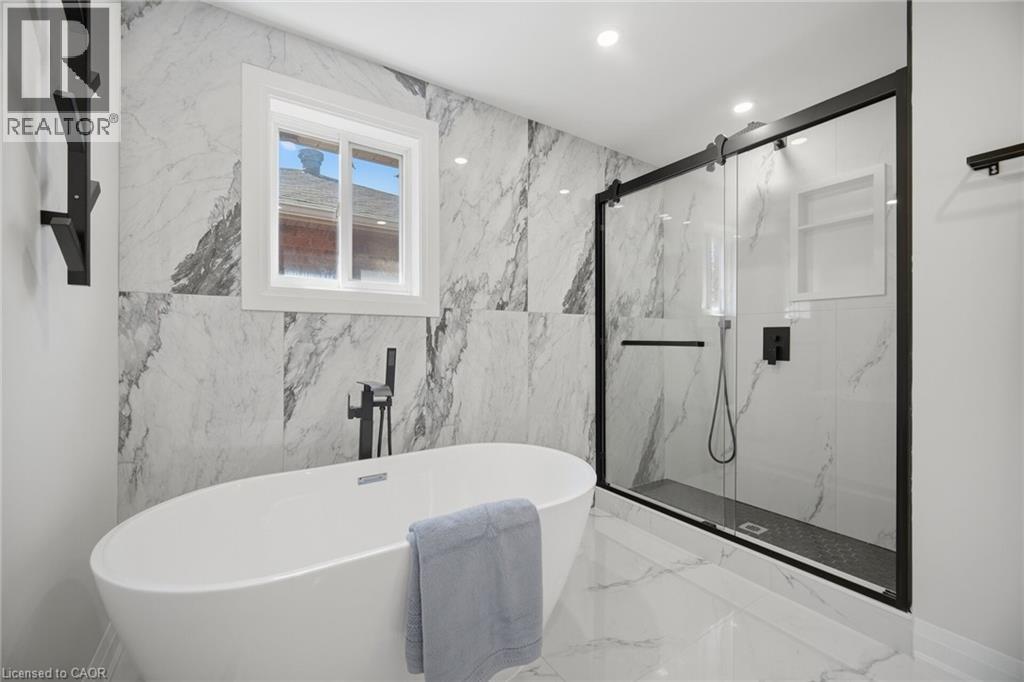 11 Wessenger Drive, Barrie, Ontario  L4N 8R8 - Photo 16 - 40823933